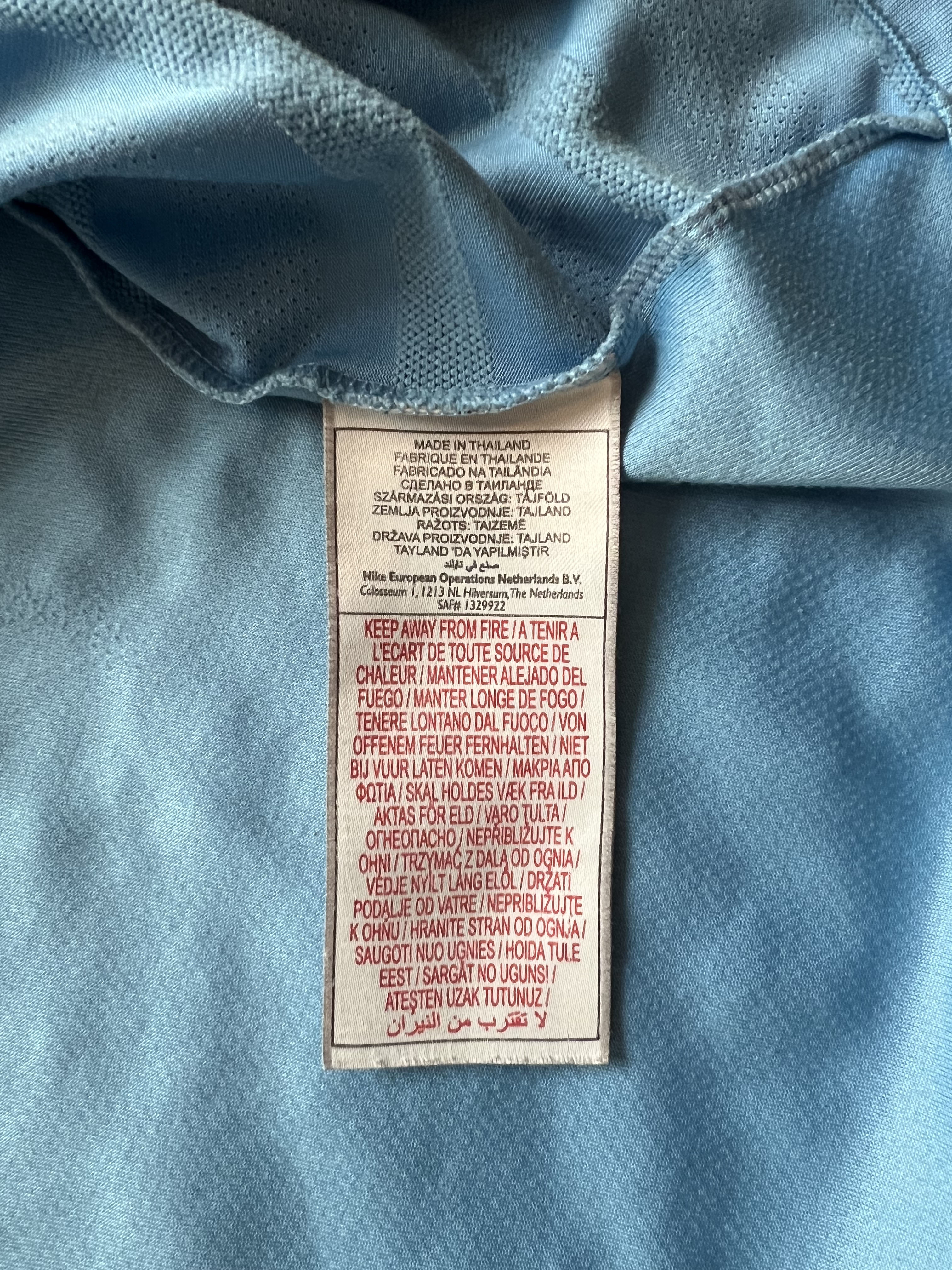Authenticity evidence image of Aston Villa 2008/09 Nike 1 Training Shirt - Men's XL