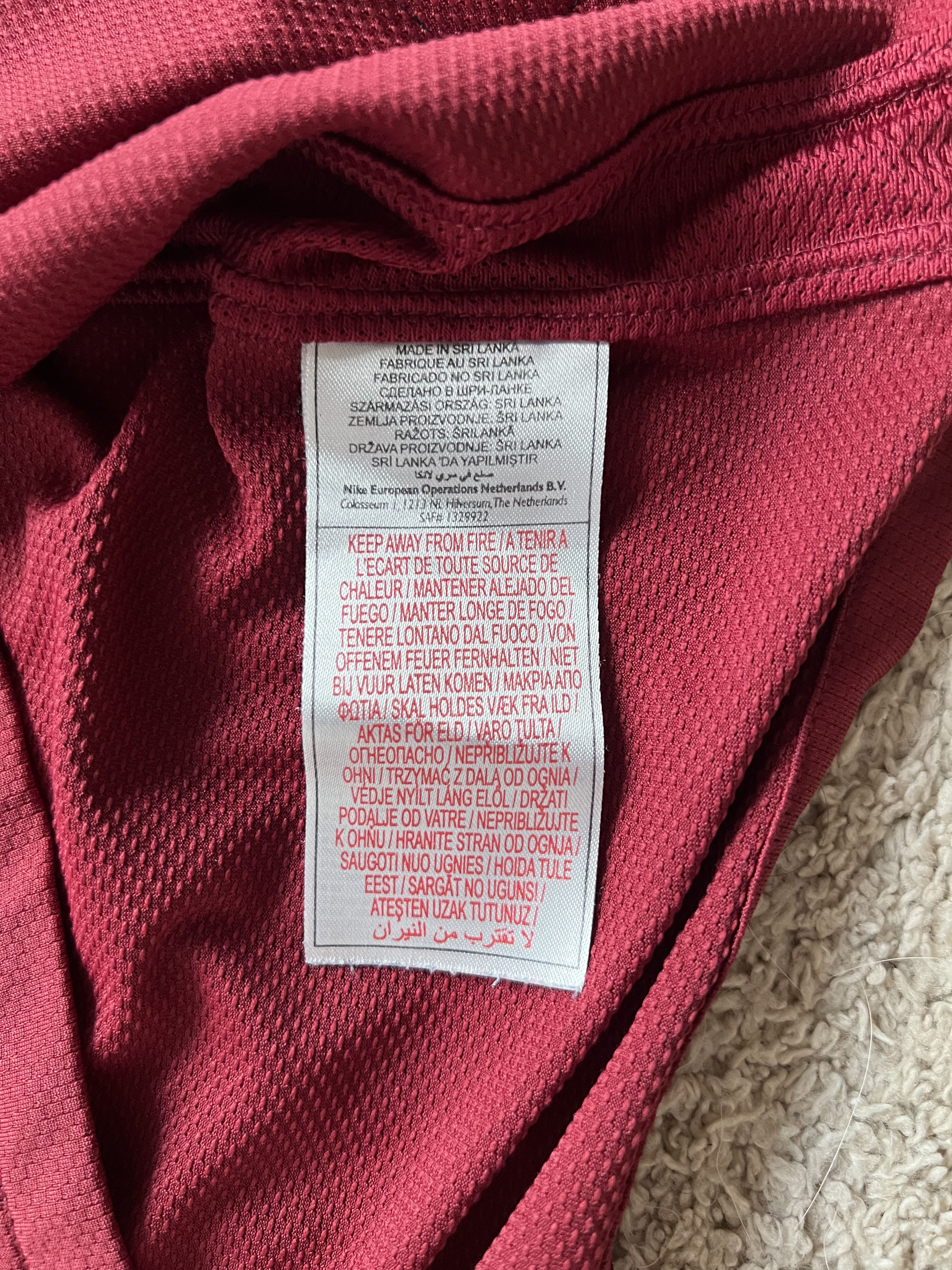 Authenticity evidence image of Aston Villa 2009/10 Nike Home Shirt (Acorns) - Men's Medium