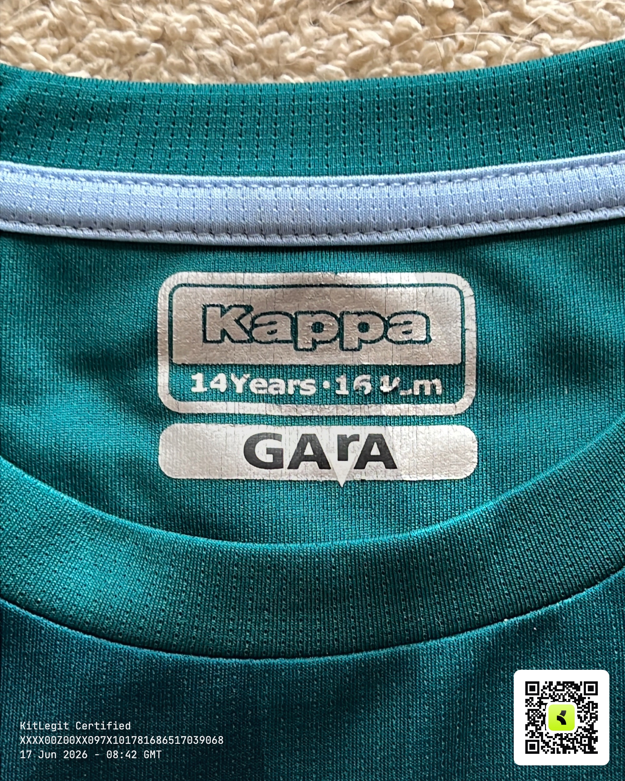 Neck label
