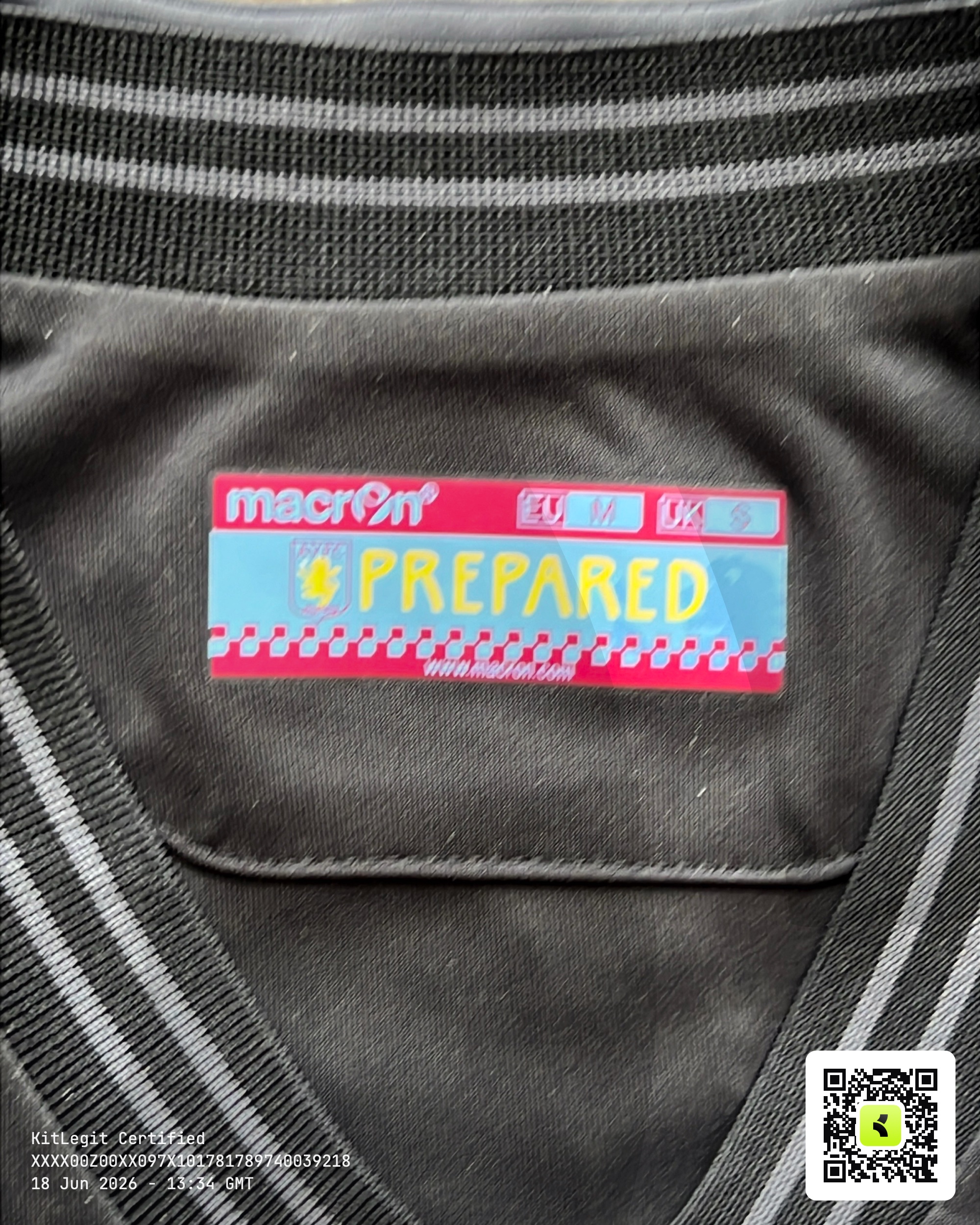 Neck label