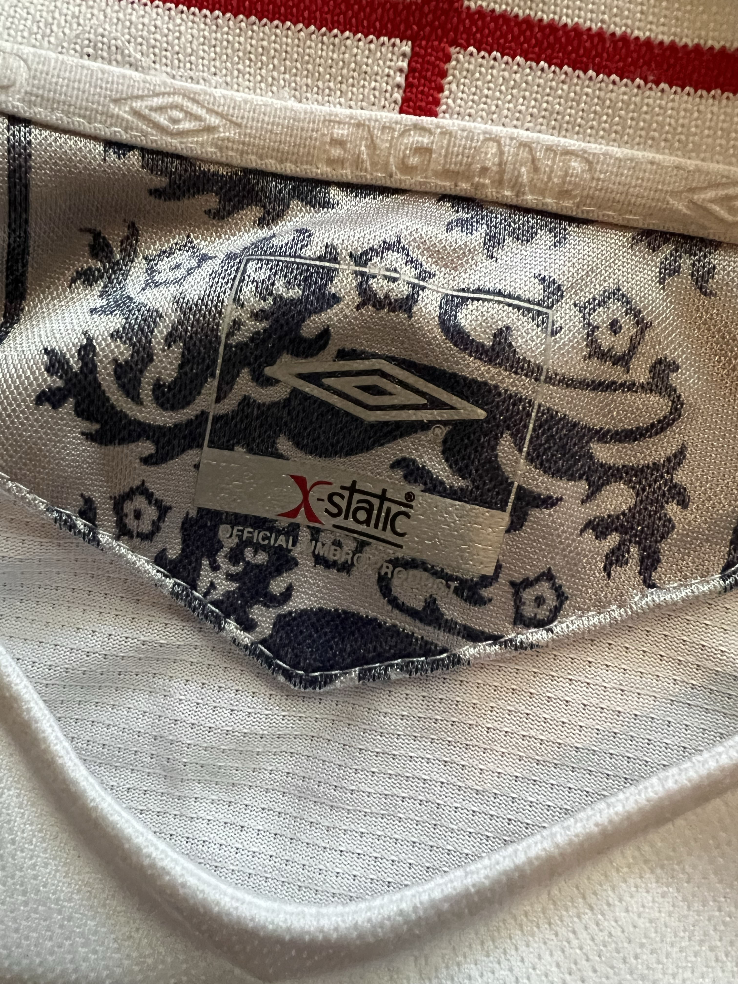 Authenticity evidence image of England Umbro Home Shirt - Men's Large
