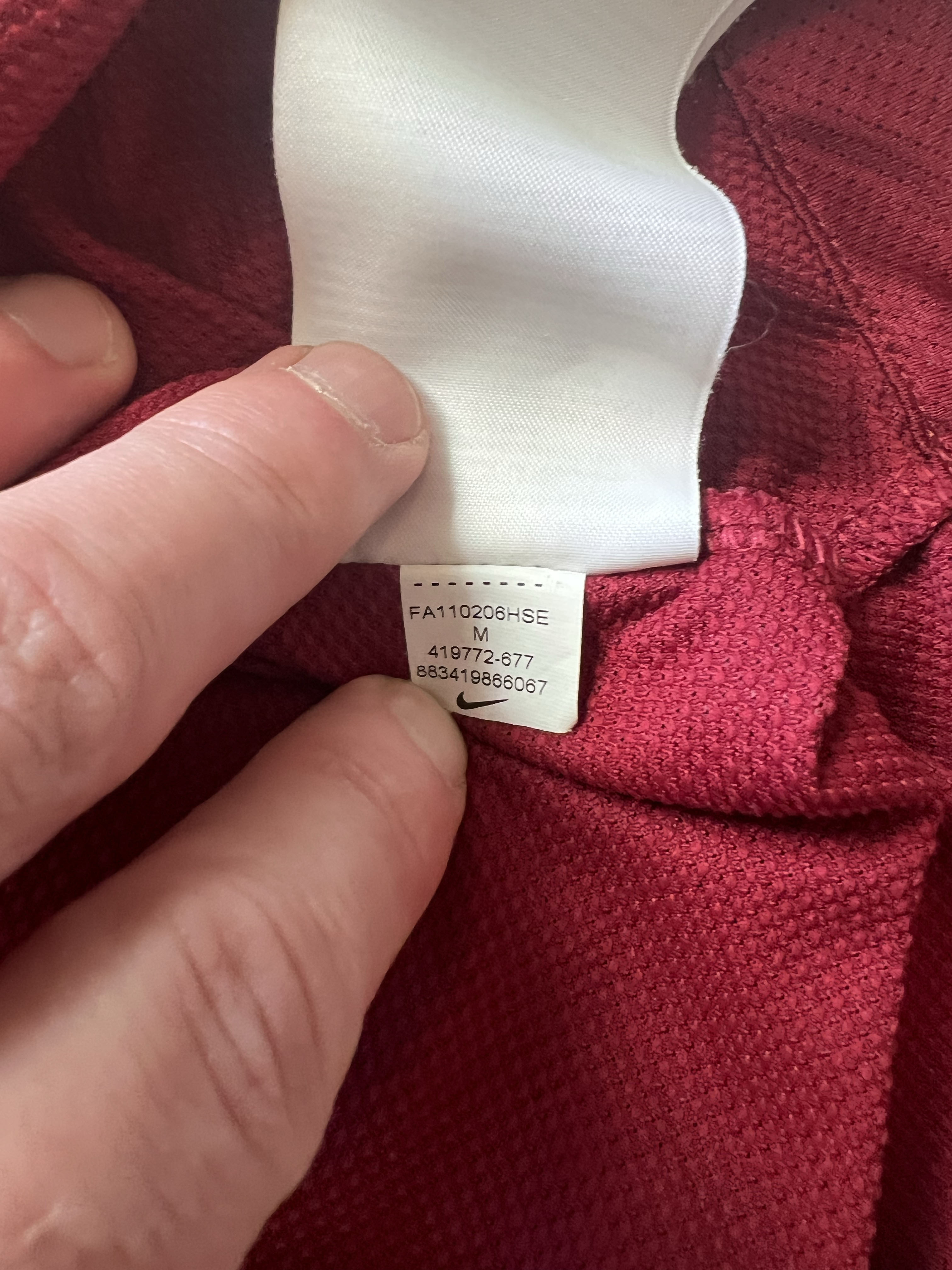 Authenticity evidence image of Aston Villa 2011/12 Nike Home Shirt (Genting Casinos) - Men's Medium