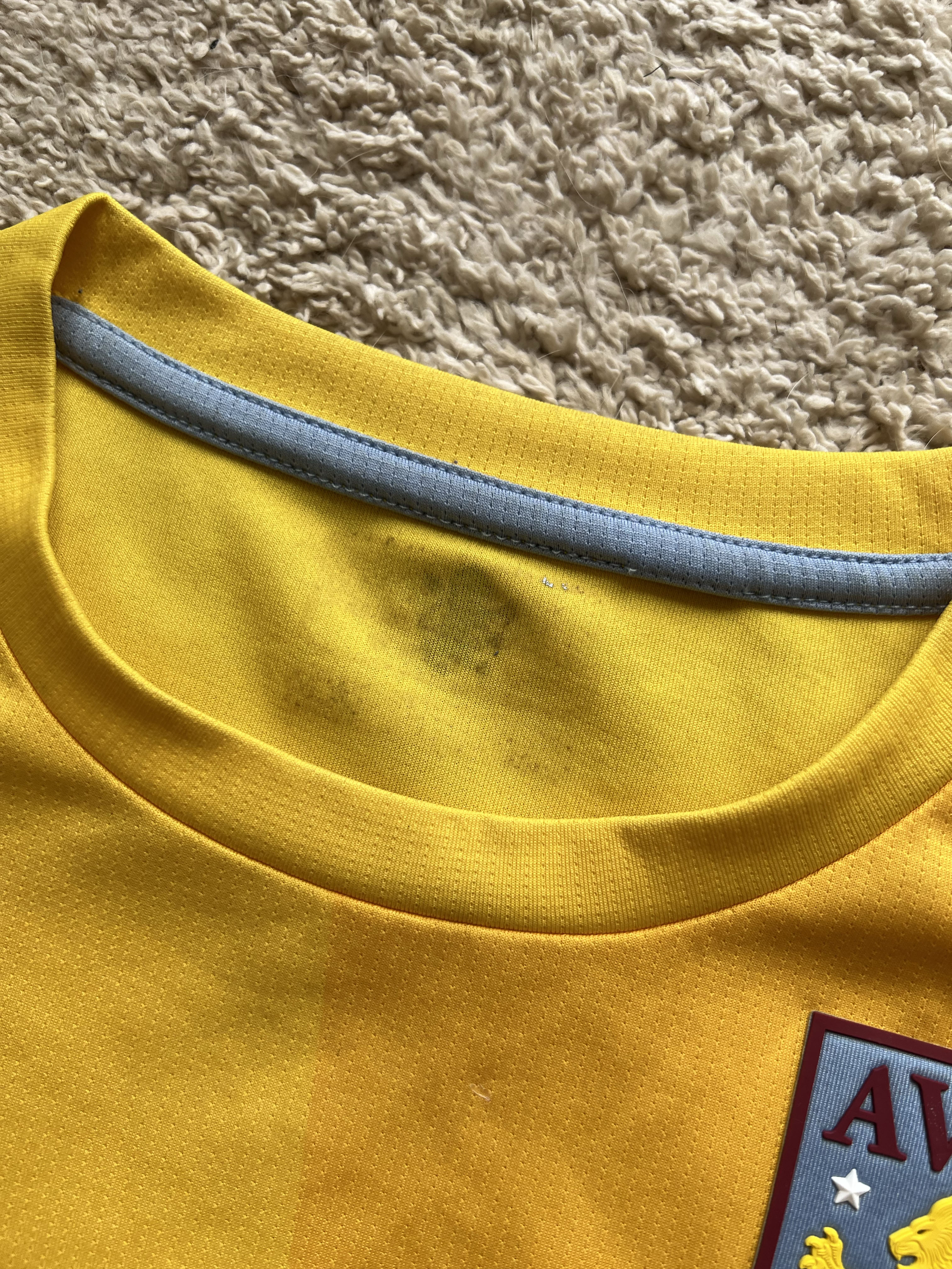 Authenticity evidence image of Aston Villa 2021/22 Kappa Home Goalkeeper Shirt (Cazoo) - Men's Small