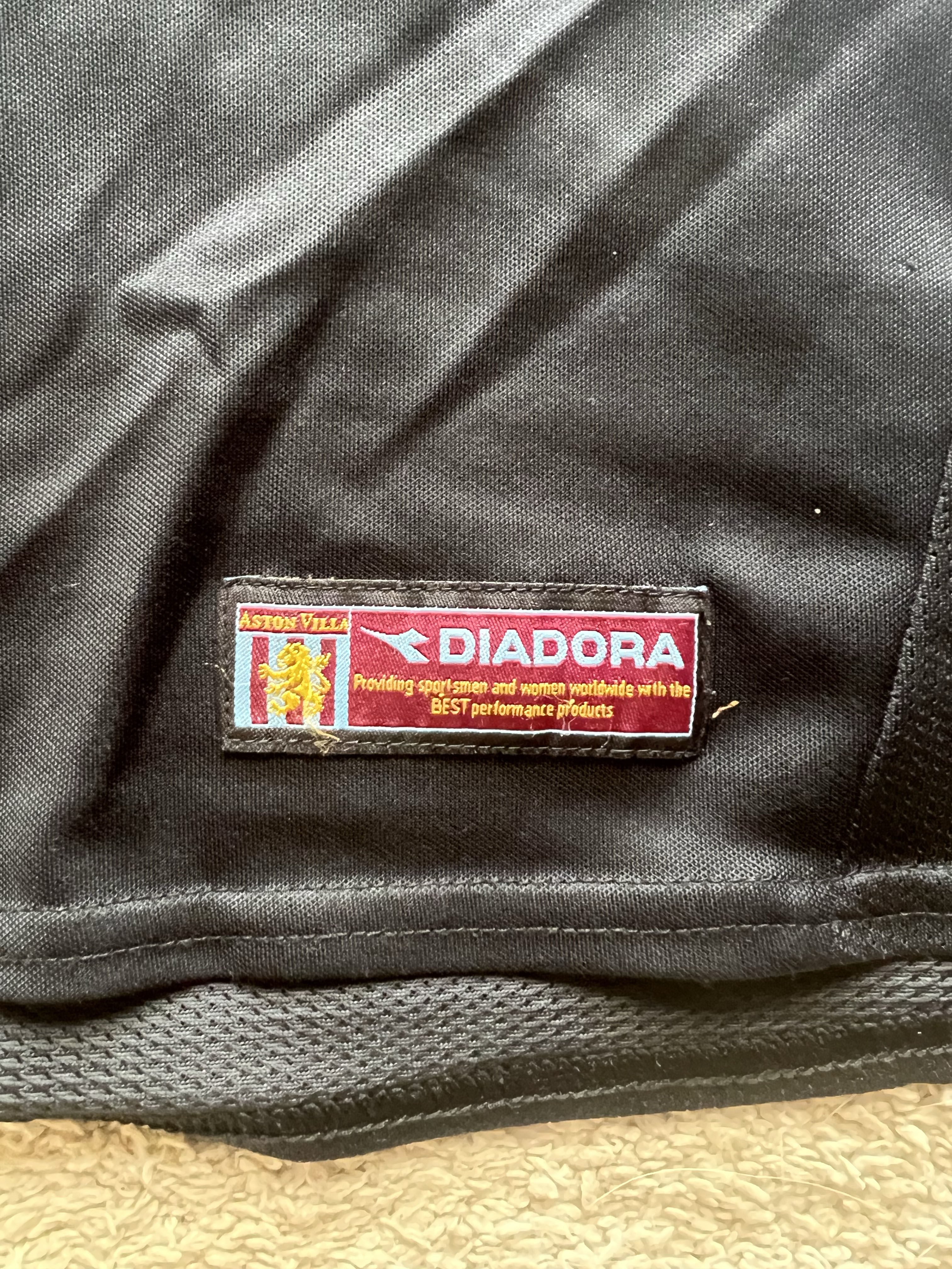 Authenticity evidence image of Aston Villa 2003/04 Diadora GK 1 Goalkeeper Shirt (Rover) - Junior XL