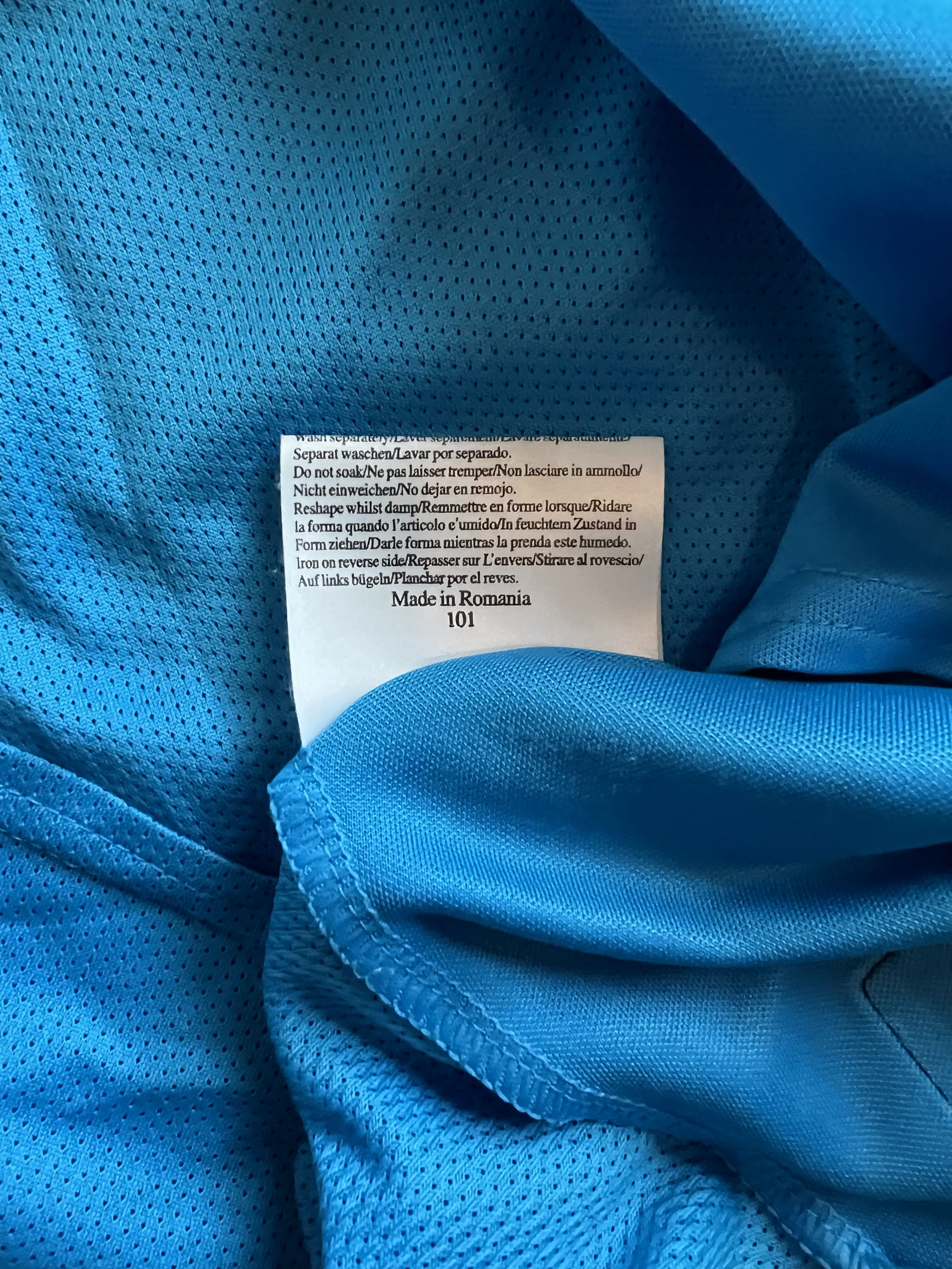 Authenticity evidence image of Aston Villa 2003/04 GK 2 Goalkeeper Shirt - Junior XL