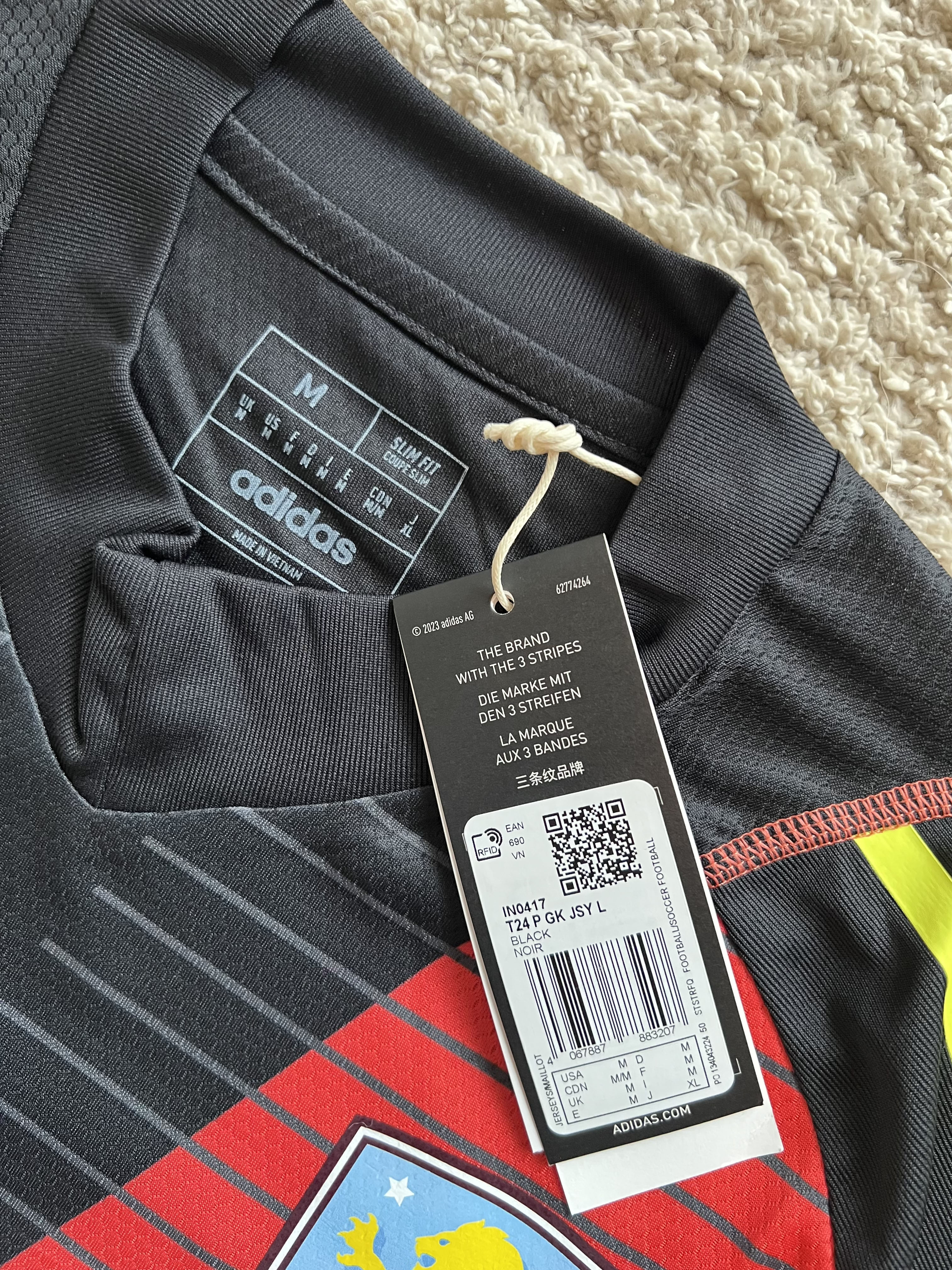 Authenticity evidence image of Aston Villa 2024/25 Adidas GK 2 Goalkeeper Pro Shirt - Men's Medium