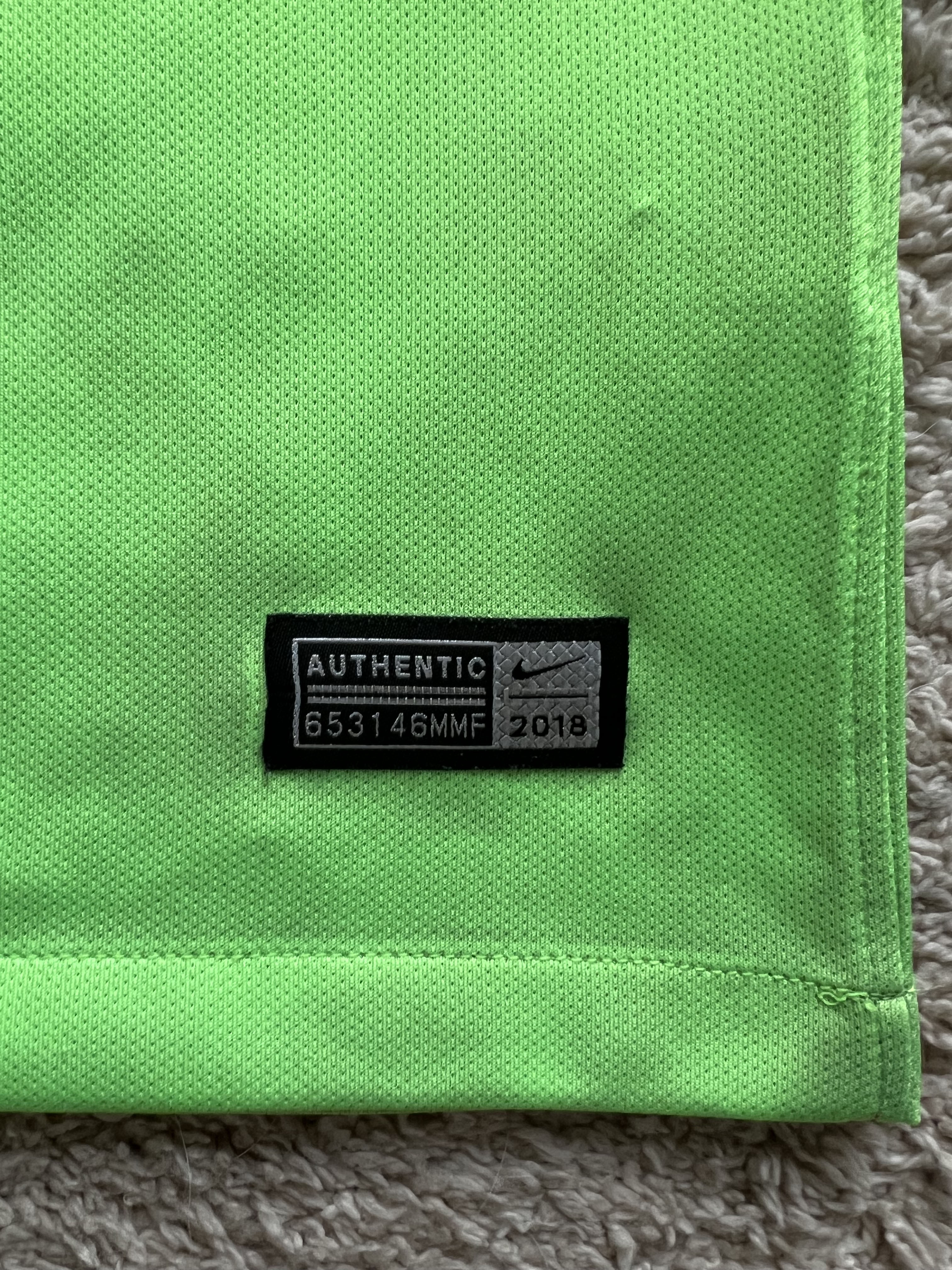 Authenticity evidence image of Chelsea 2018/19 Nike GK 2 Goalkeeper Shirt (Yokohama Tyres) - Men's Medium