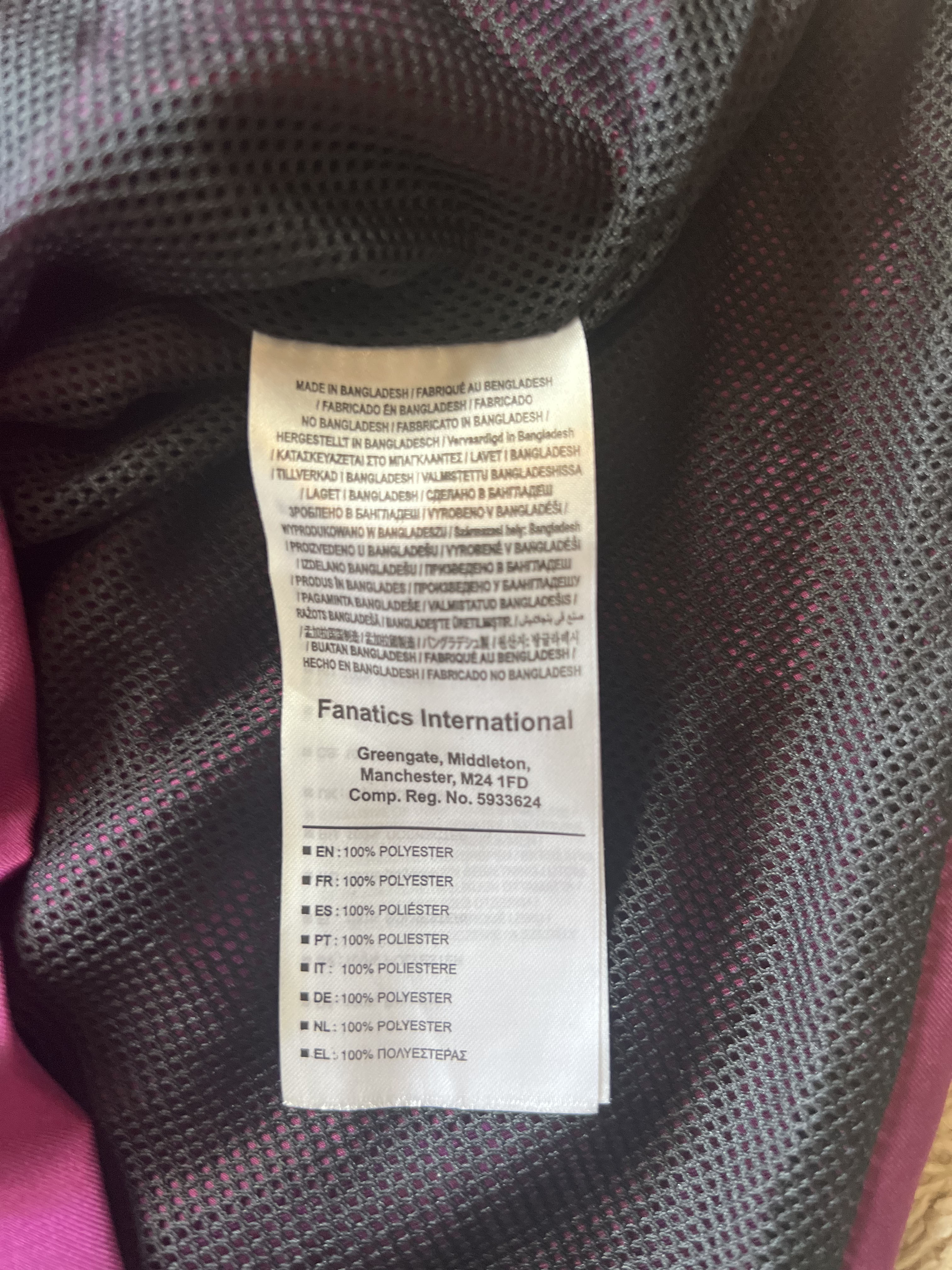 Authenticity evidence image of Aston Villa 2018/19 Luke 1977 Track Shirt - Men's Medium
