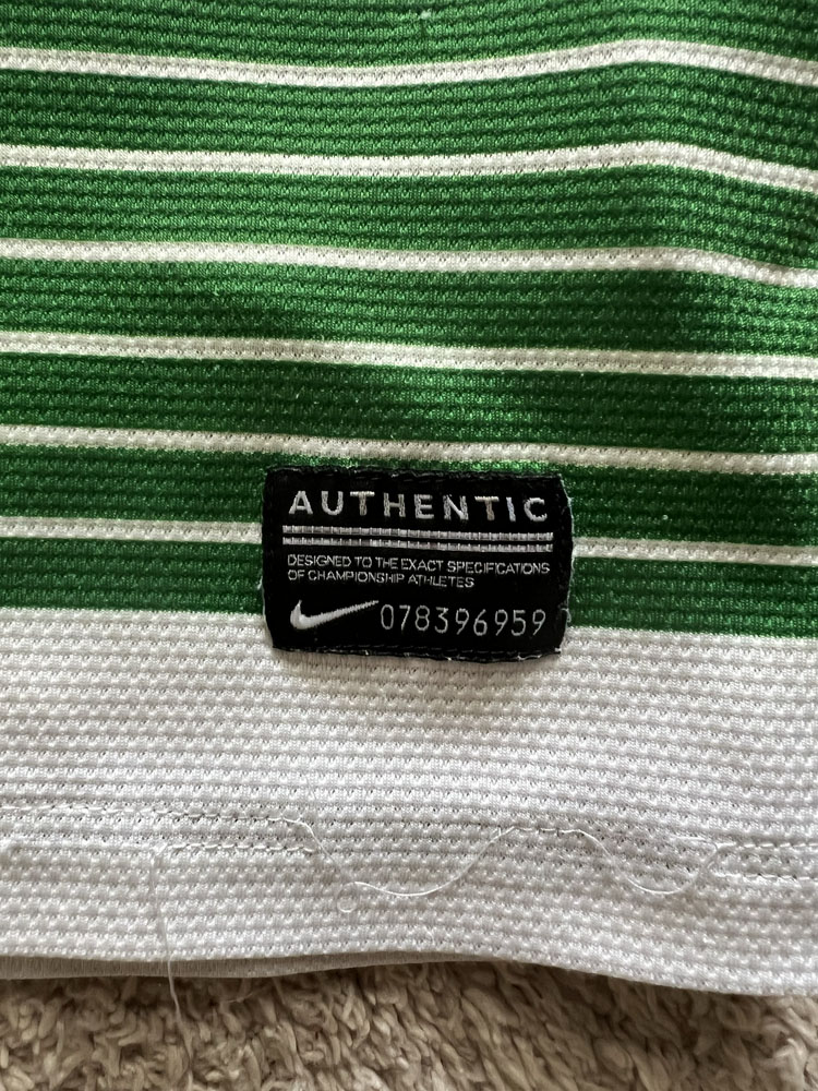 Authenticity evidence image of Celtic 2013/14 Nike Home Shirt (Magners) - Men's Medium