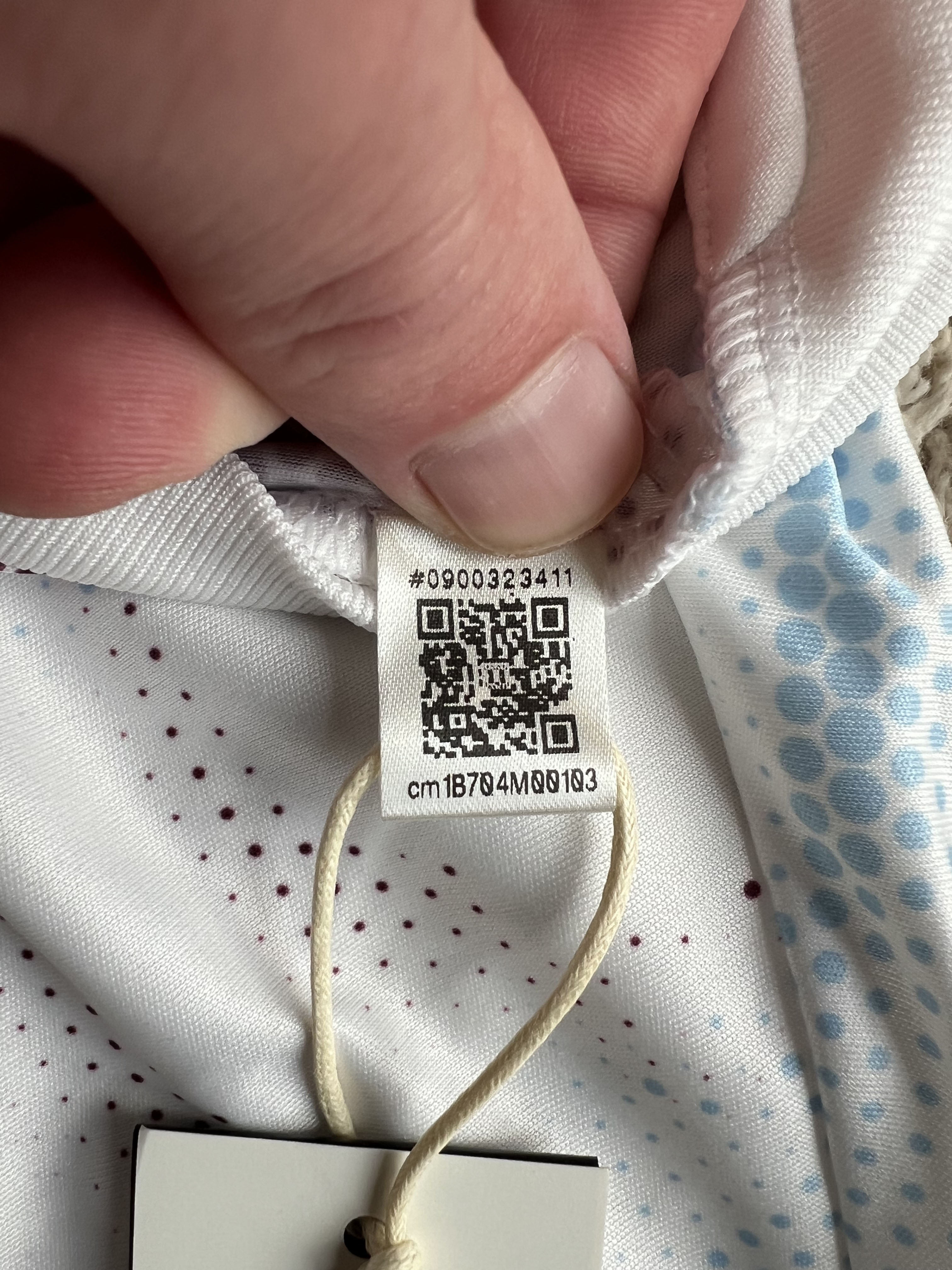 Authenticity evidence image of Aston Villa 2025/26 Adidas Pre-Match 1 Shirt - Men's Medium