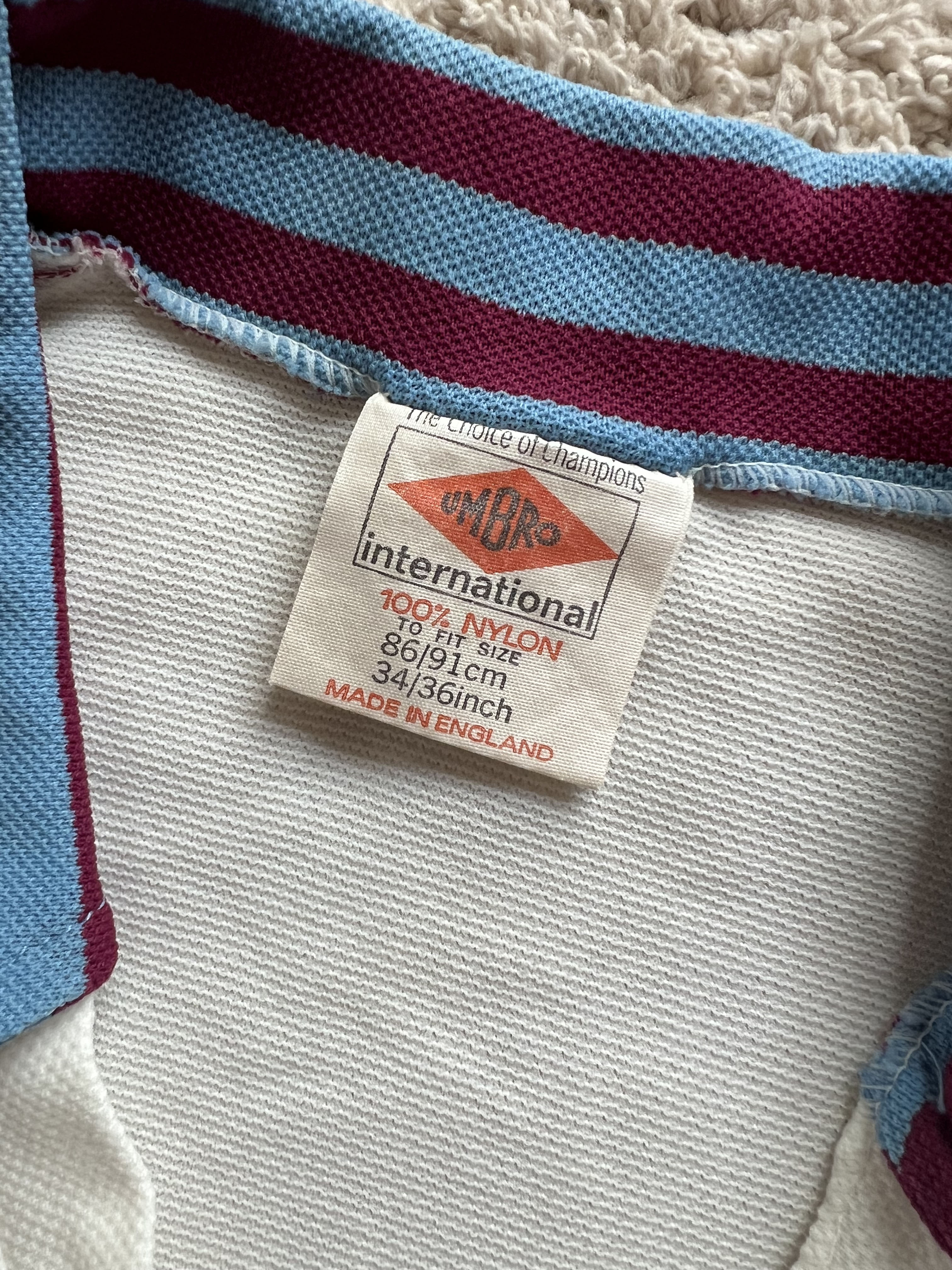 Authenticity evidence image of Aston Villa 1976-81 Umbro Away Shirt - Men's Small