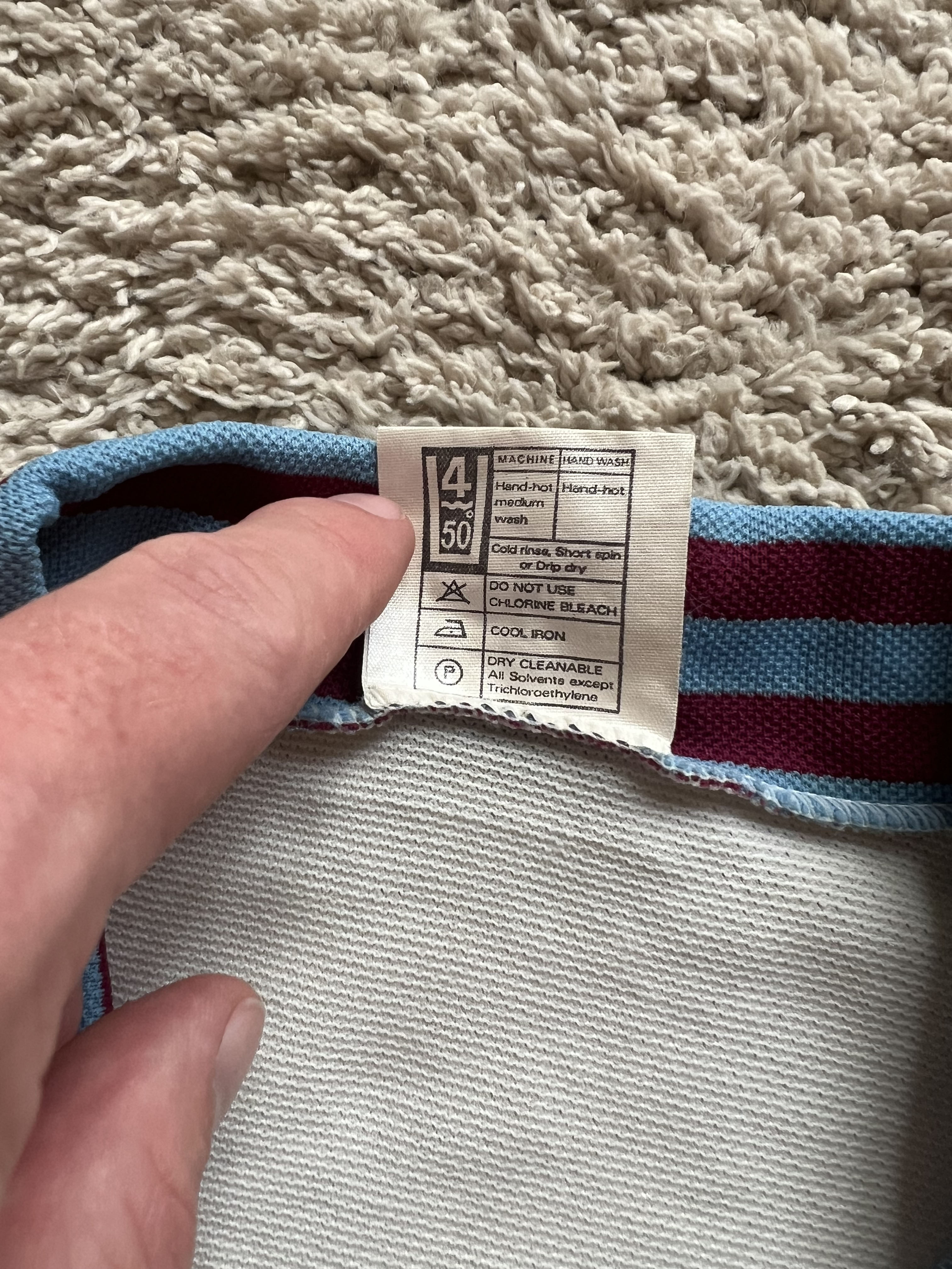 Authenticity evidence image of Aston Villa 1976-81 Umbro Away Shirt - Men's Small