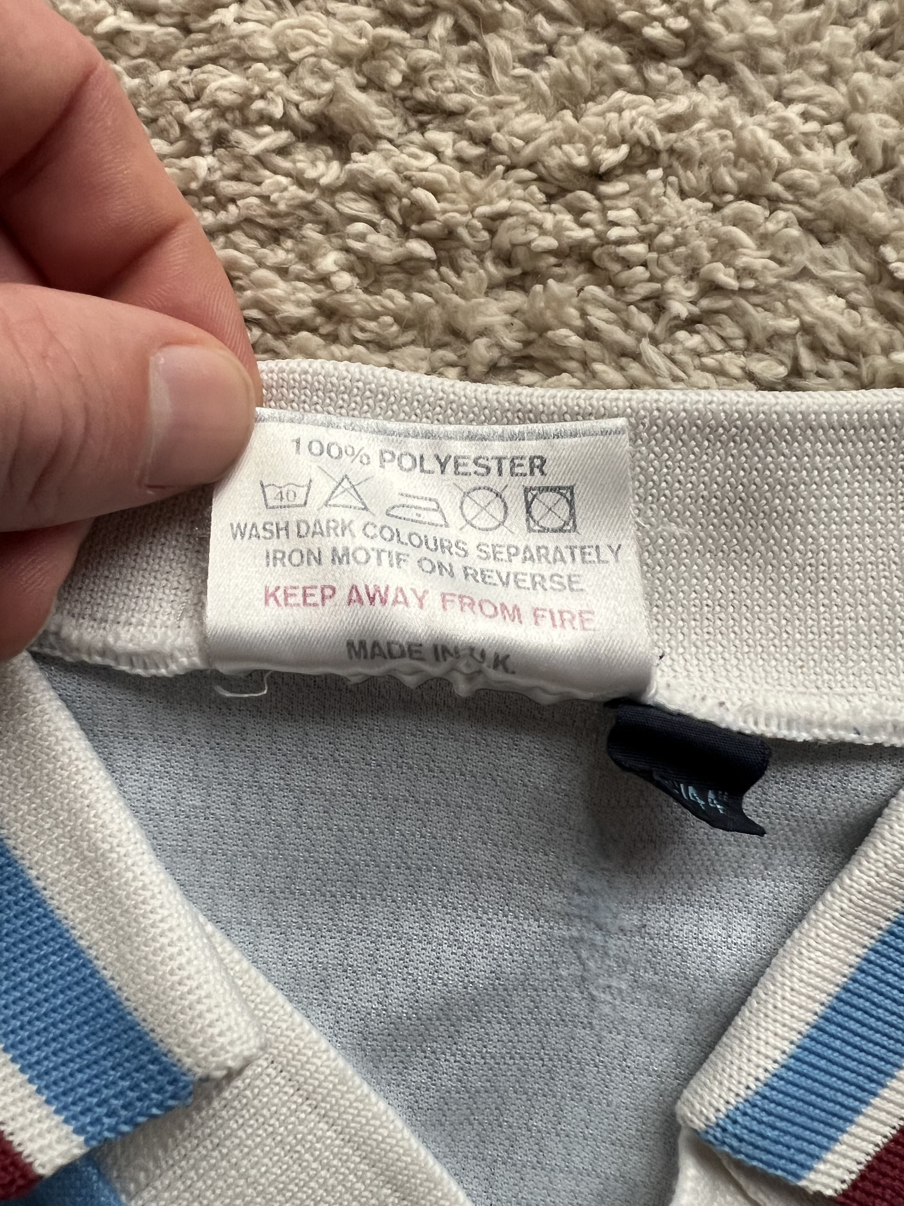 Authenticity evidence image of Aston Villa 1997/98 Reebok Away Shirt (AST Computers) - Men's Large