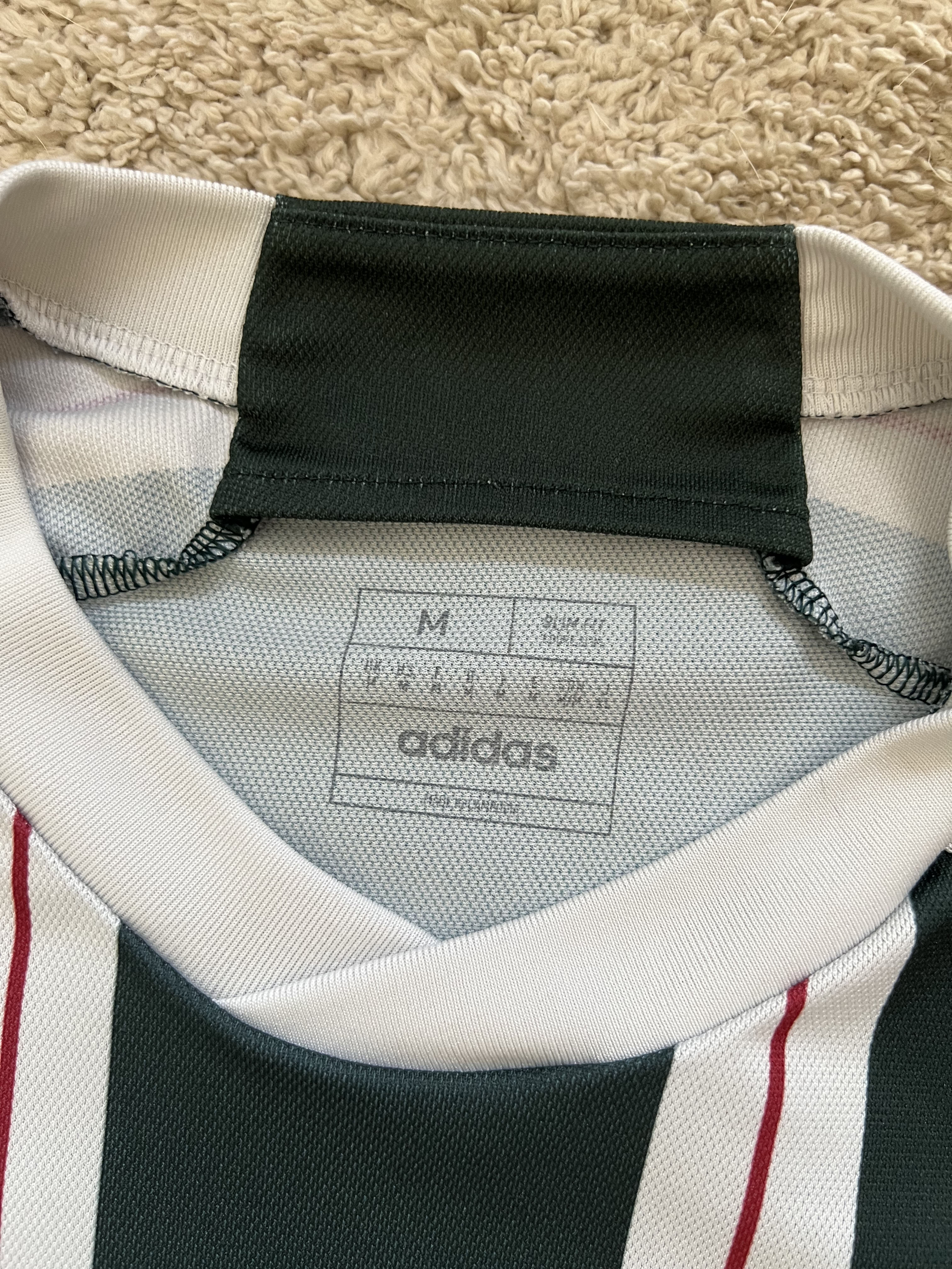 Authenticity evidence image of Manchester United 2023/24 Adidas Away Shirt - Men's Medium