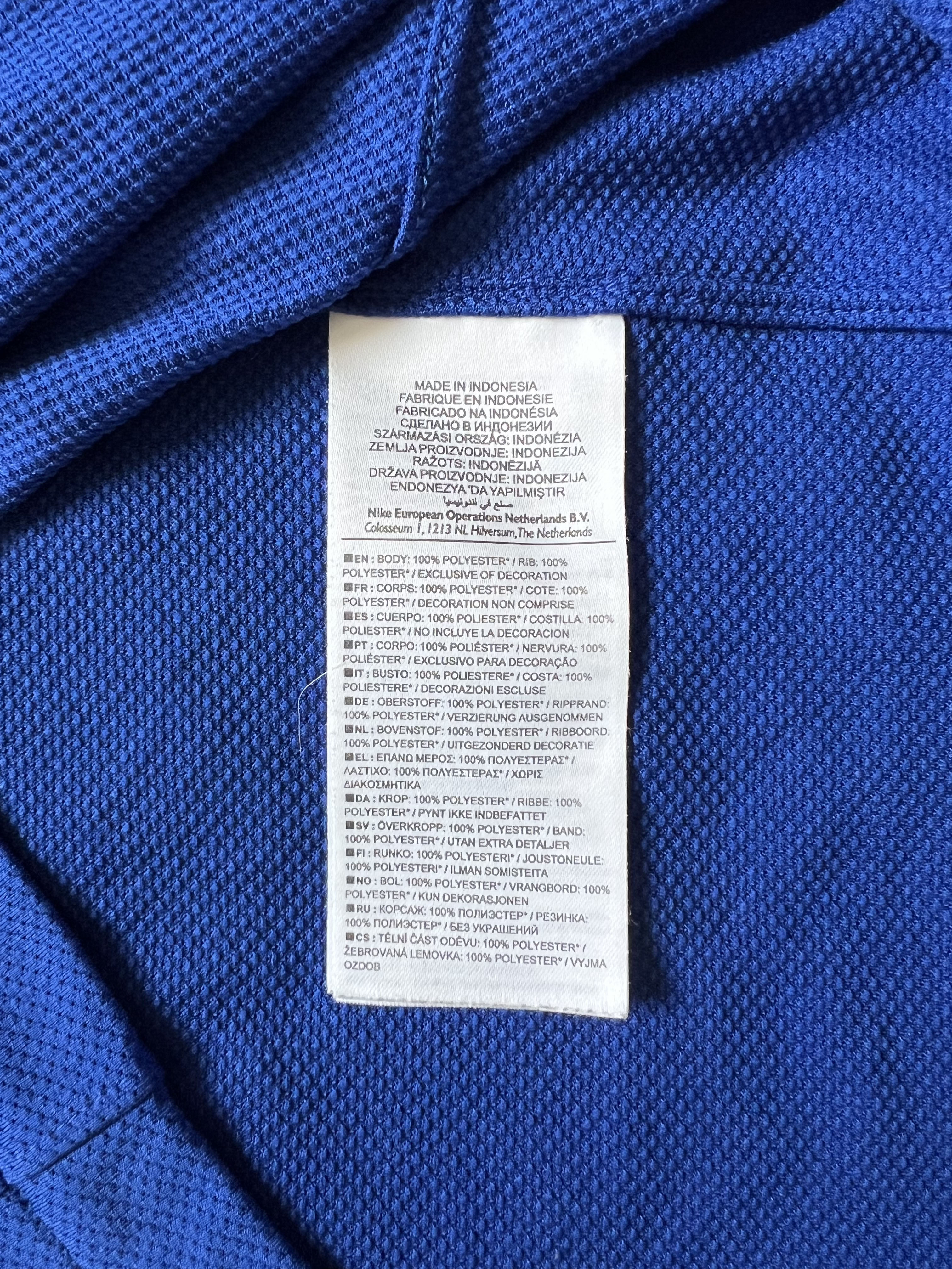 Authenticity evidence image of Aston Villa 2011/12 Nike Home Goalkeeper Shirt - Men's Large