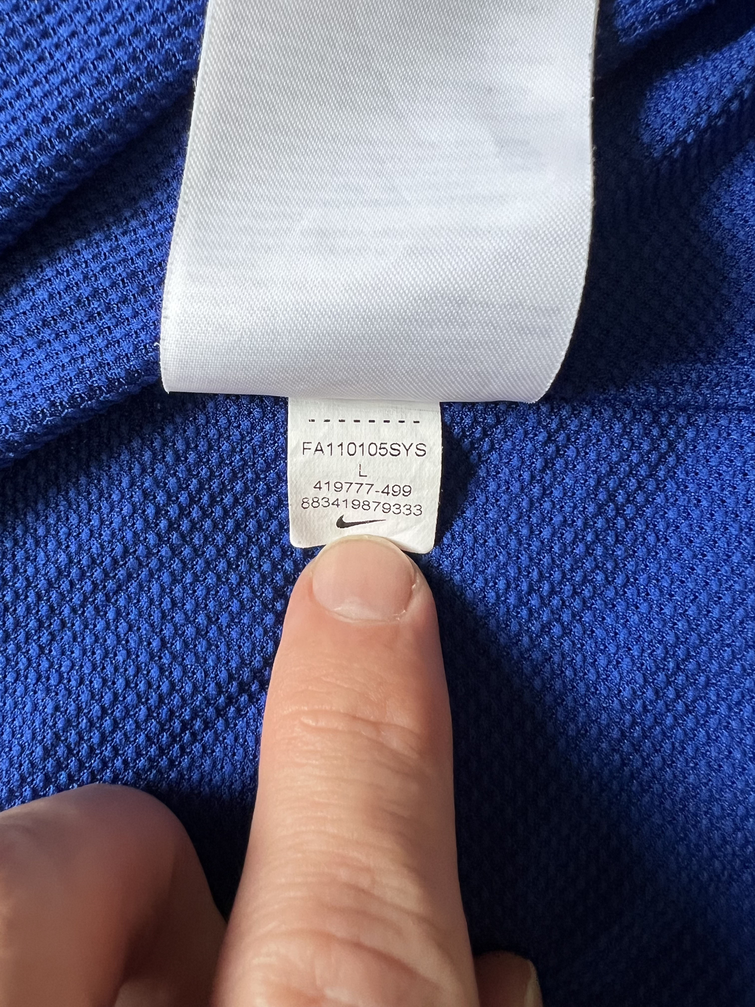 Authenticity evidence image of Aston Villa 2011/12 Nike Home Goalkeeper Shirt - Men's Large