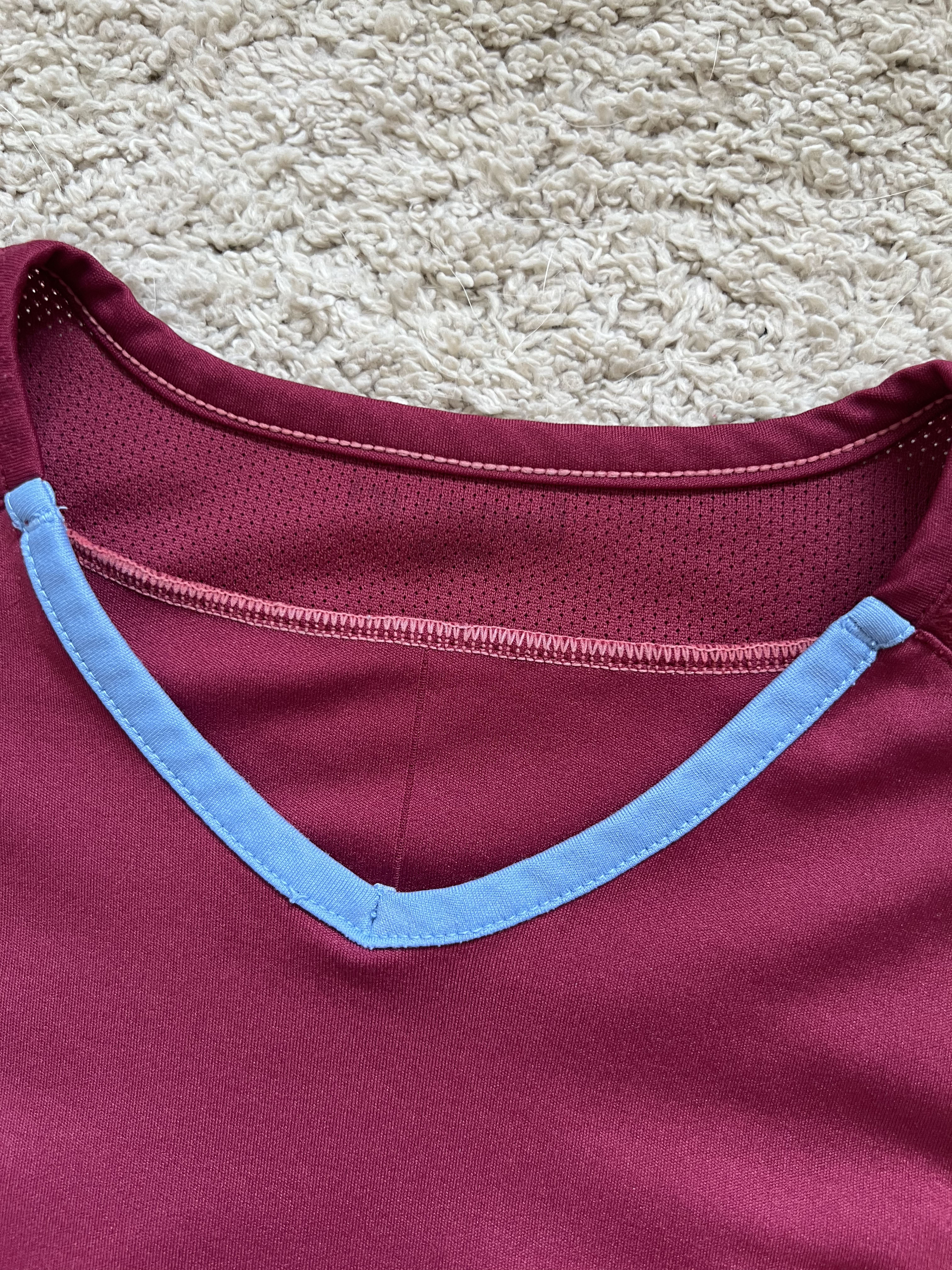 Authenticity evidence image of Aston Villa 2004/05 Hummel Home Shirt (DWS Investments) - Men's Large