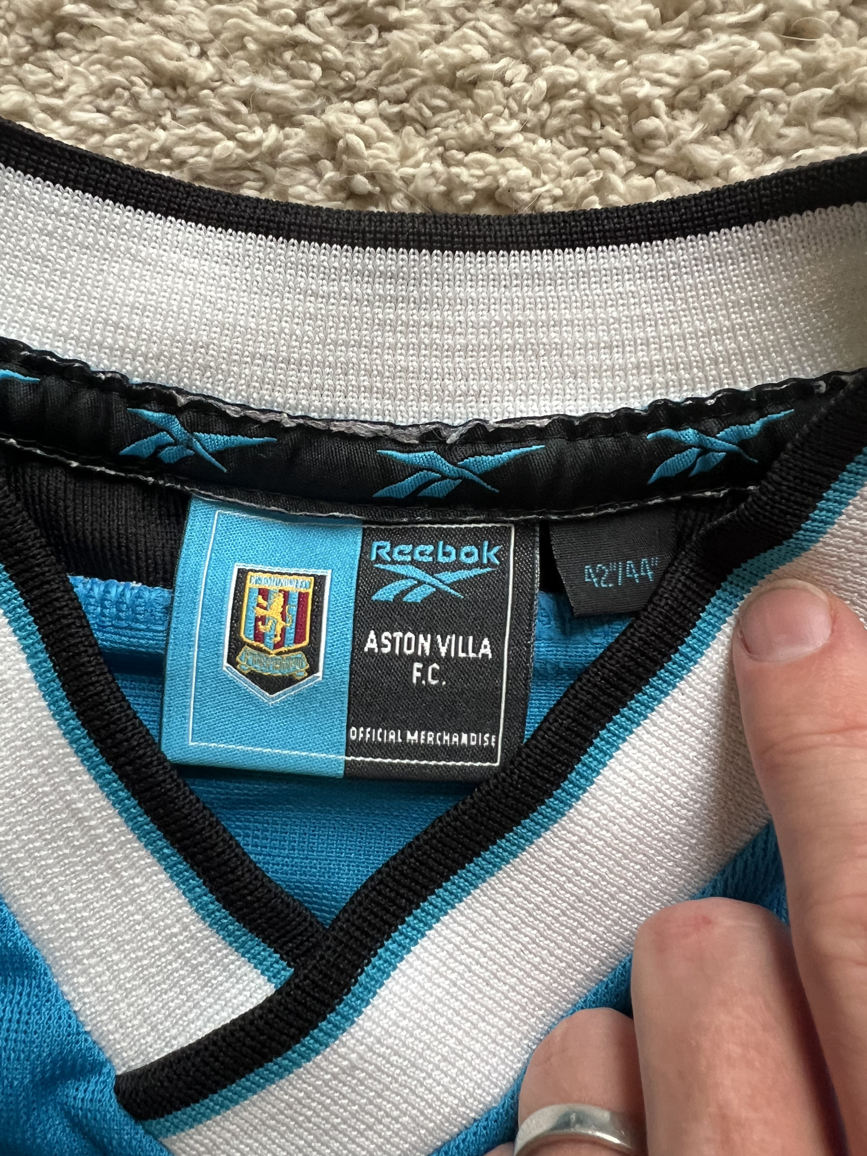 Authenticity evidence image of Aston Villa 1999/00 Reebok 3rd Shirt (LDV Vans) - Men's Large