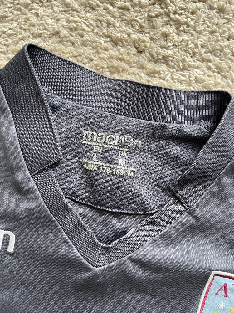 Authenticity evidence image of Aston Villa 2015/16 Macron Training 1 Shirt - Men's Medium