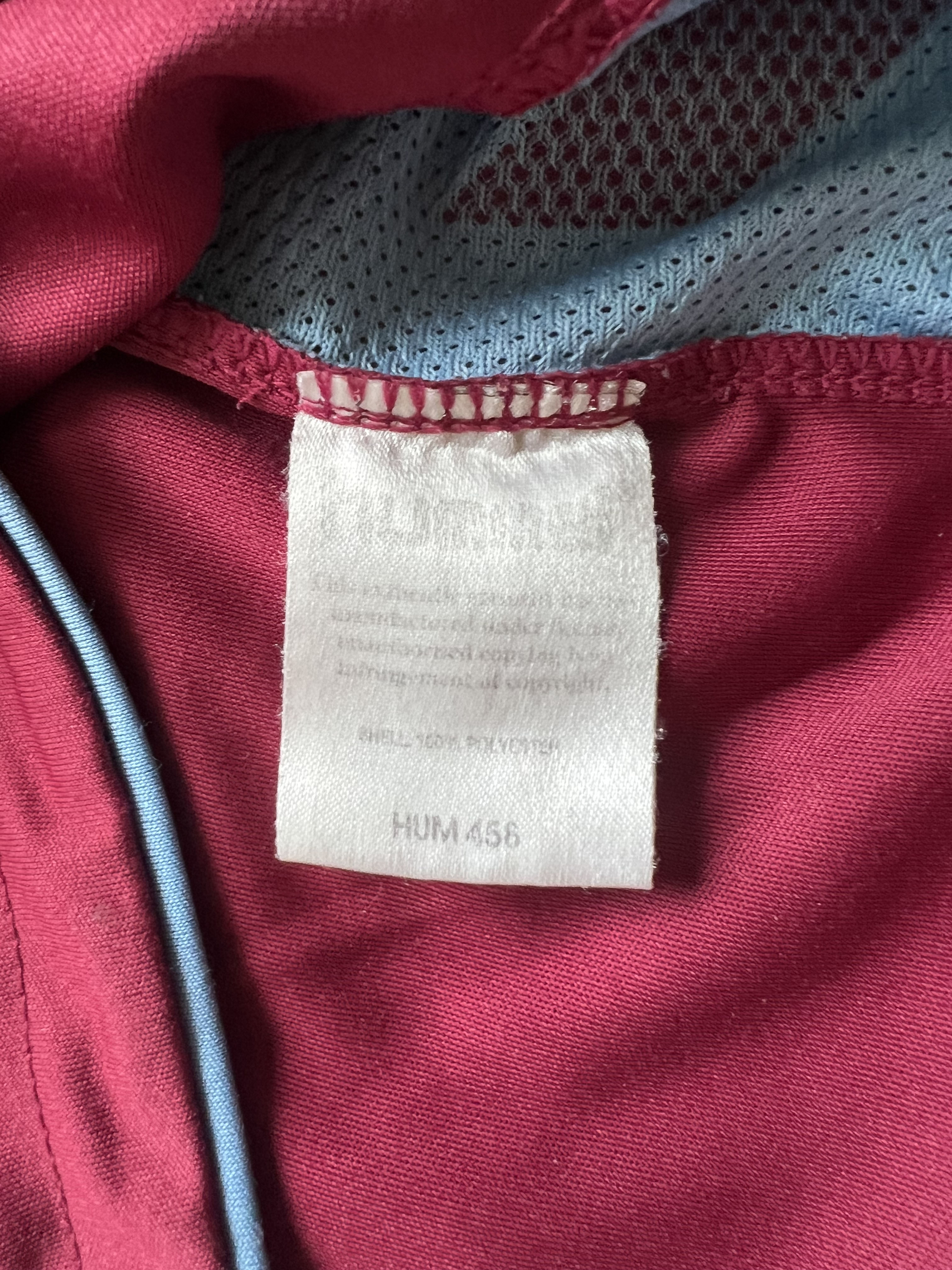 Authenticity evidence image of Aston Villa 2006/07 Hummel Home Shirt (32Red) - Men's Medium
