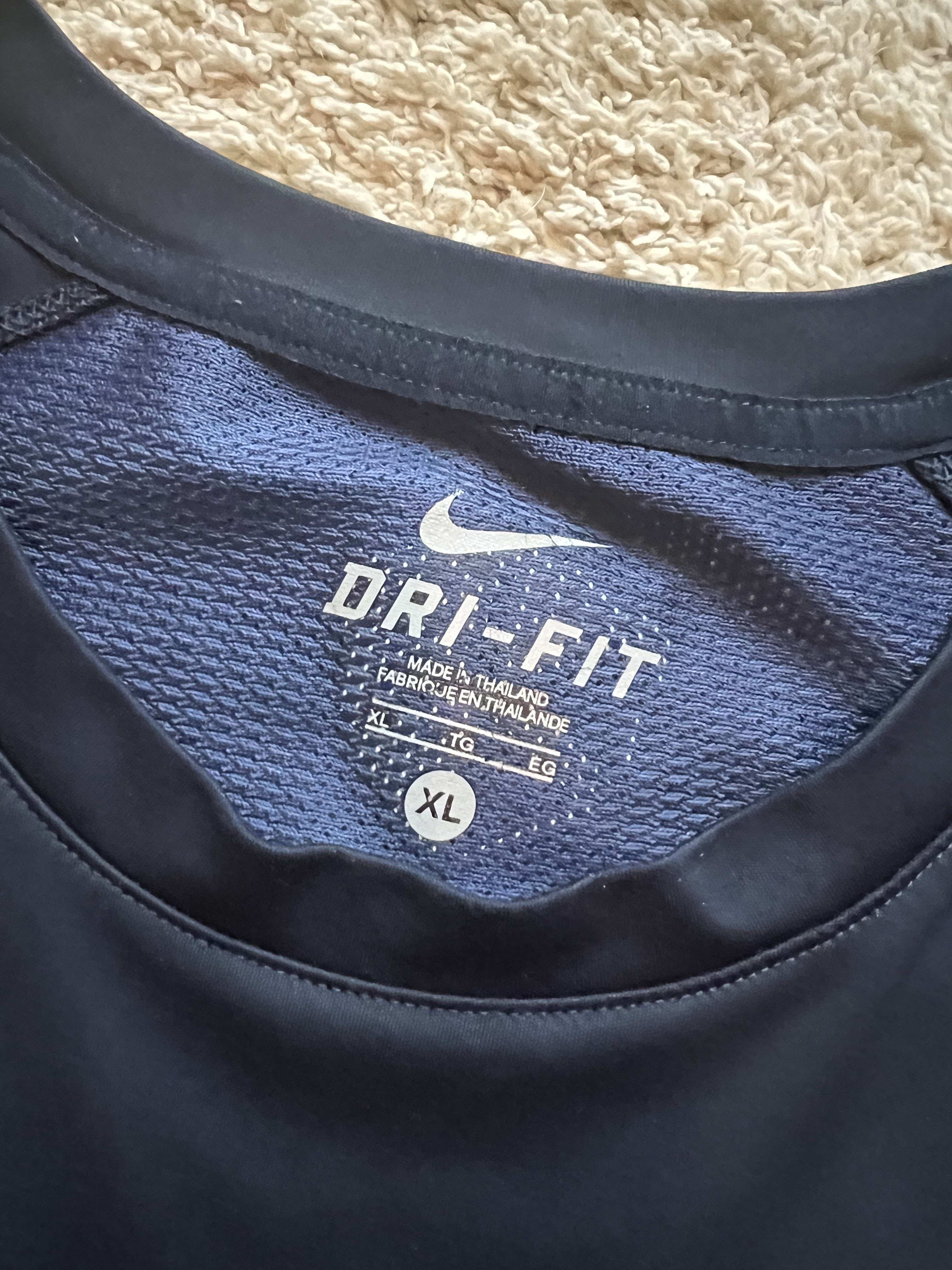 Authenticity evidence image of Aston Villa 2010/11 Nike Training 2 Shirt - Men's XL
