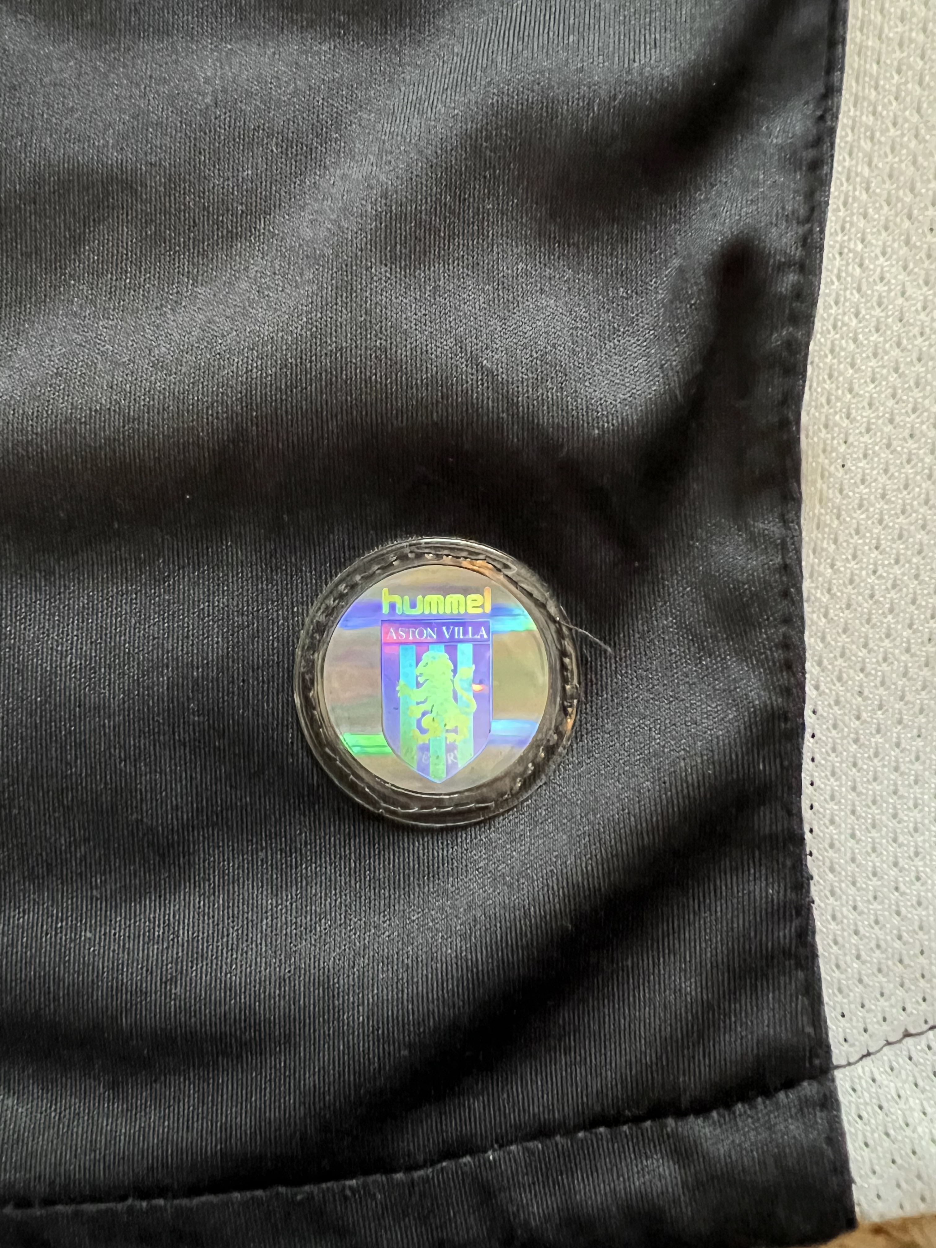 Authenticity evidence image of Aston Villa 2006/07 Hummel GK 2 Goalkeeper Shirt (32Red) - Men's Small