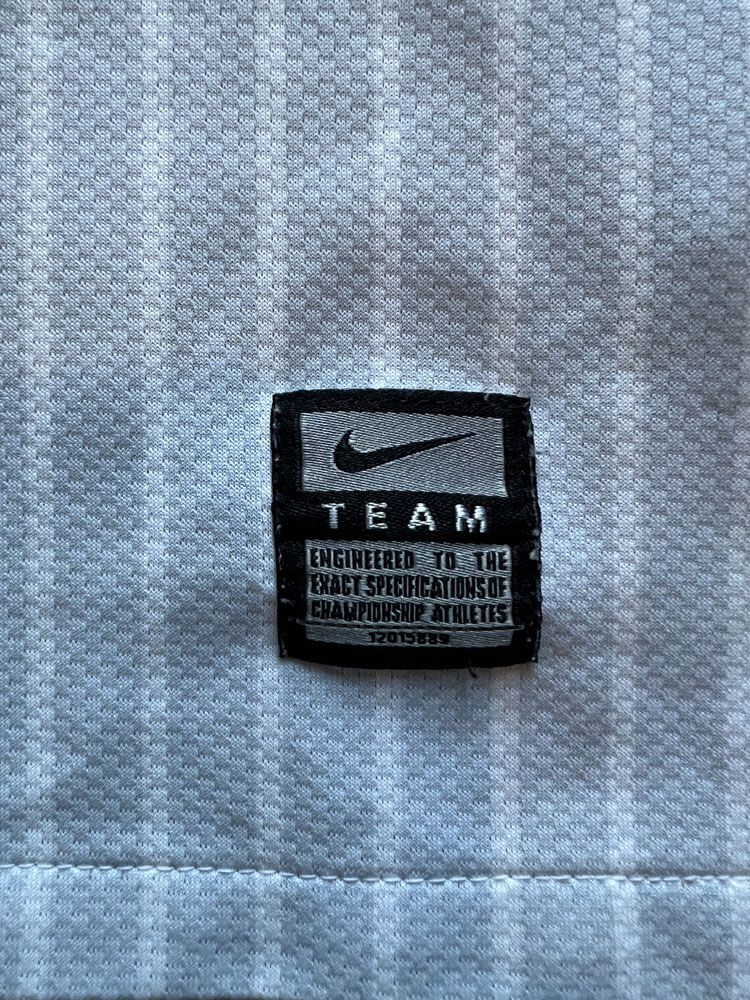 Authenticity evidence image of Aston Villa 2009/10 Nike Away Shirt (Acorns) - Men's XL