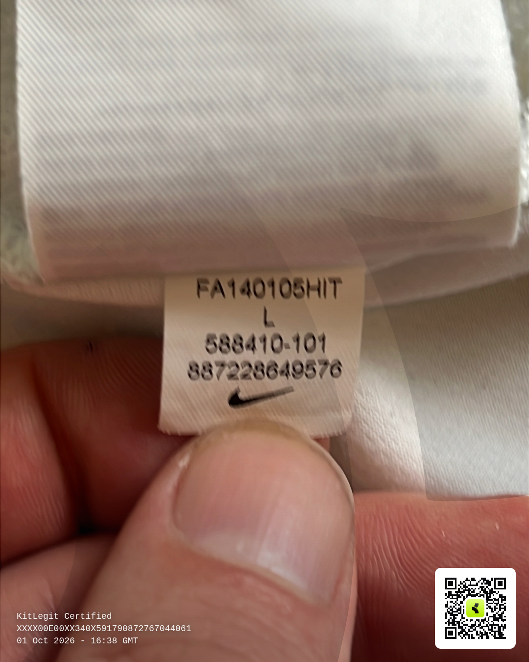 Authenticity evidence image of Hibernian 2014-16 Nike Away / 3rd Shirt - Men's Large