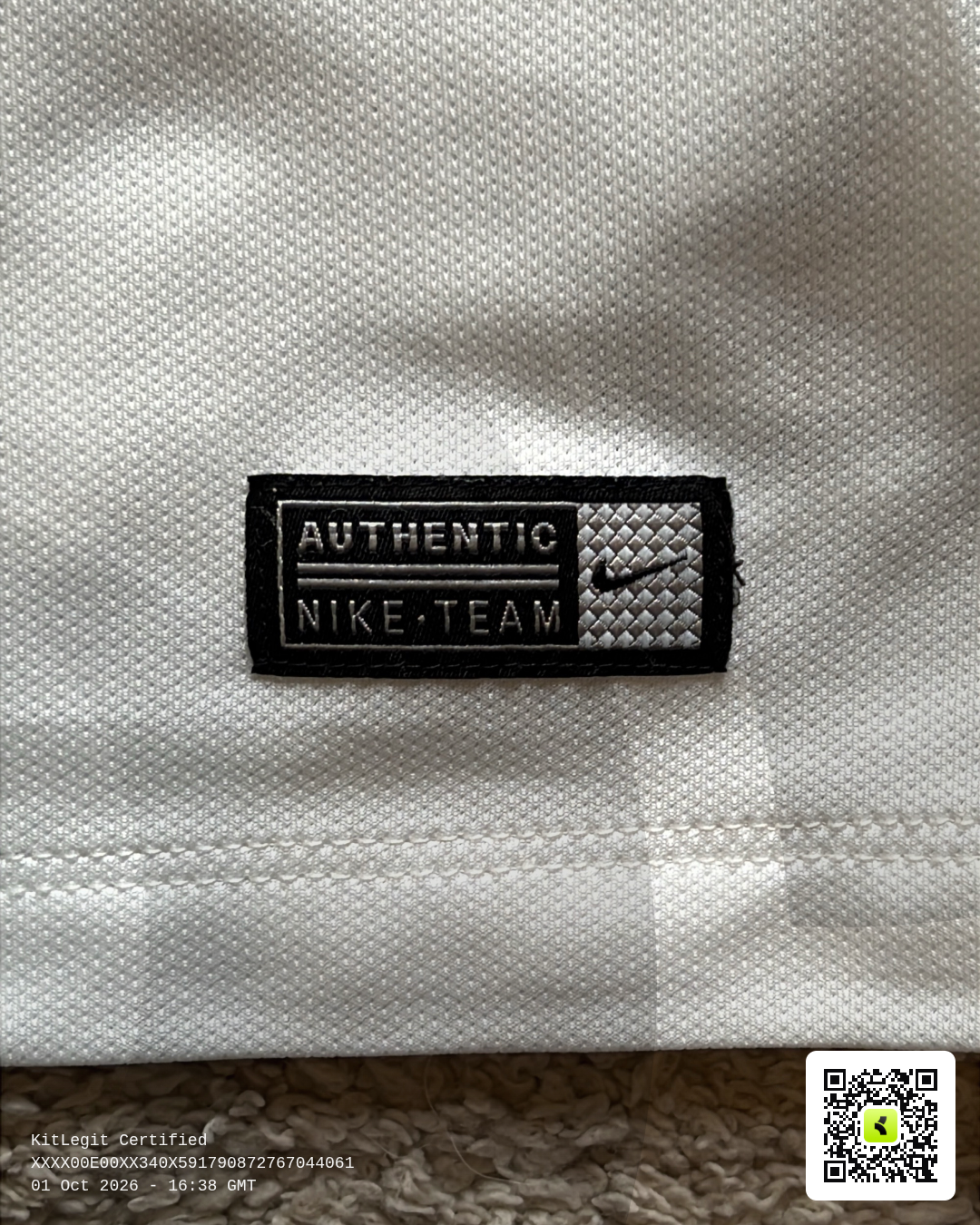 Authenticity evidence image of Hibernian 2014-16 Nike Away / 3rd Shirt - Men's Large