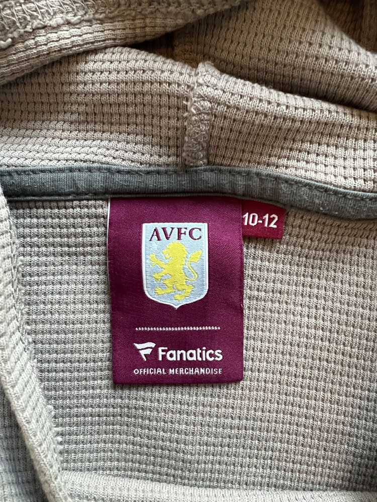 Authenticity evidence image of Aston Villa 2018/19 Travel Hoodie - Women's Medium (12/14)
