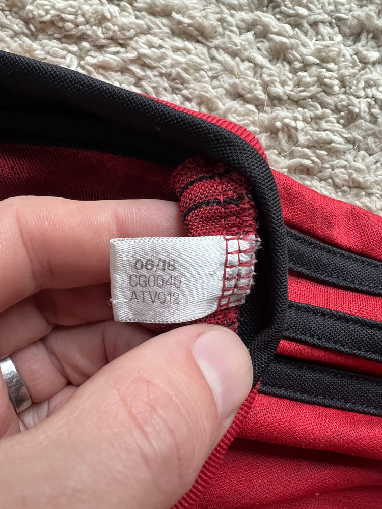 Authenticity evidence image of Manchester United 2018/19 Adidas Home Shirt (Chevrolet) - Men's Medium