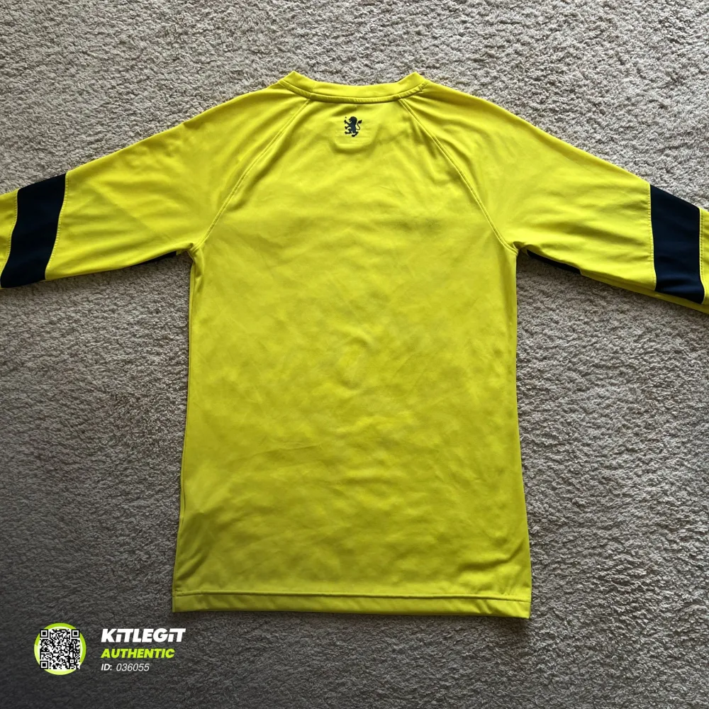 Rear view of Aston Villa 2016/17 Under Armour Away Goalkeeper Shirt (QuickBooks) - Men's Small