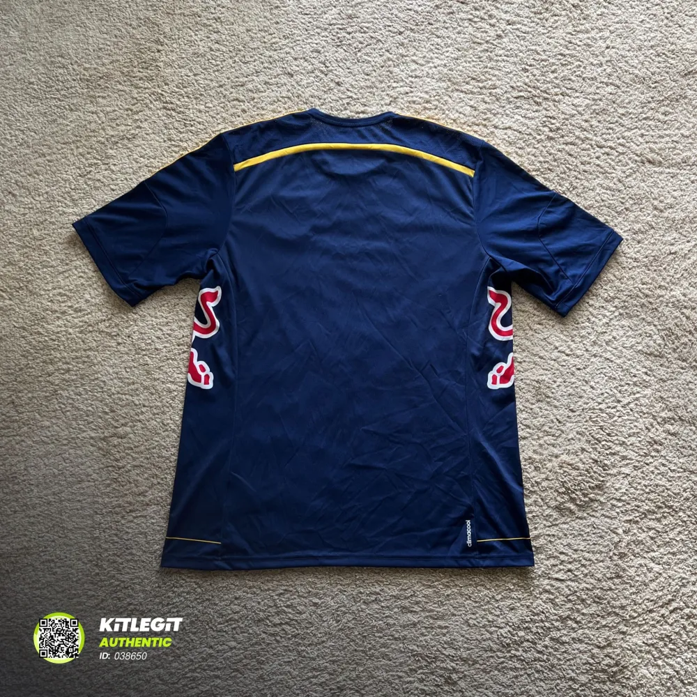 Rear view of New York Red Bulls 2014/15 Adidas Away Shirt (Red Bull) - Men's Large