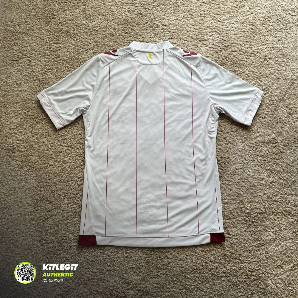 Rear view of Aston Villa 2014/15 Macron Away Shirt (Dafabet) - Men's Medium