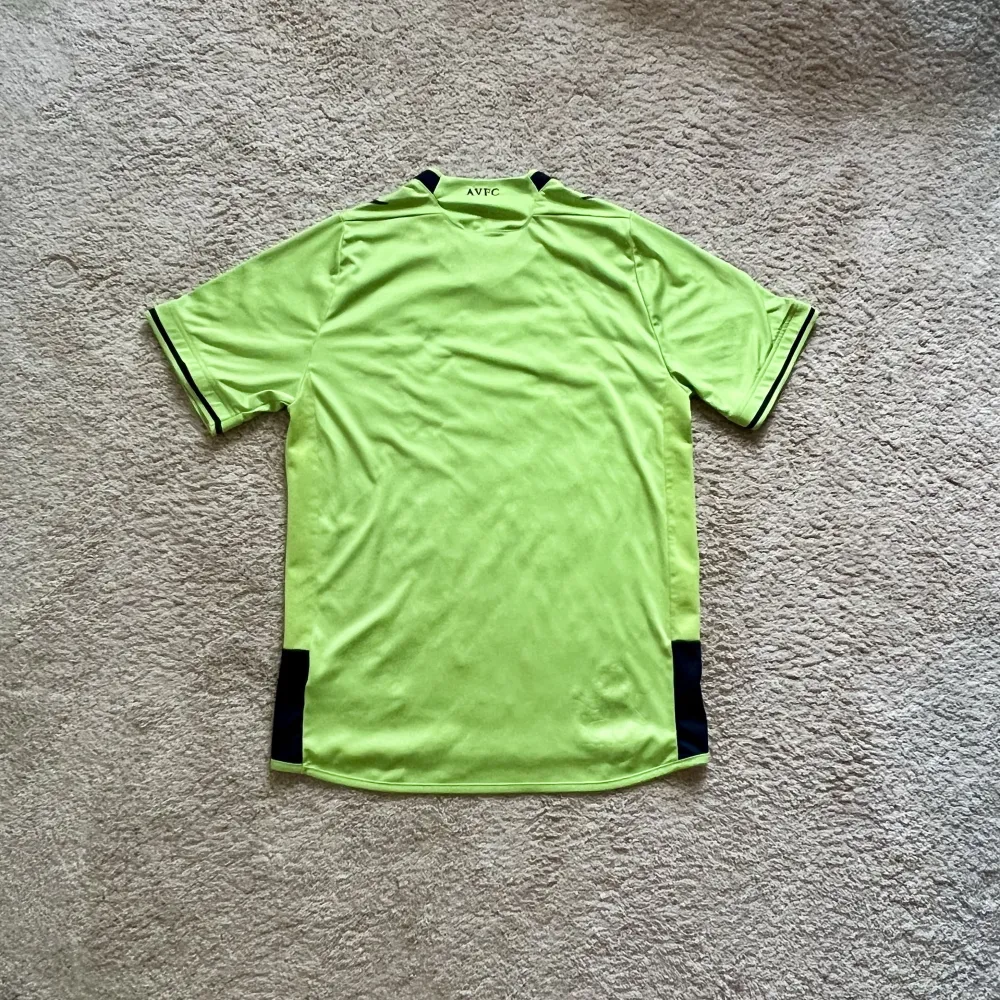 Rear view of Aston Villa 2013/14 Macron 3rd Shirt (Acorns 25) - Junior XL