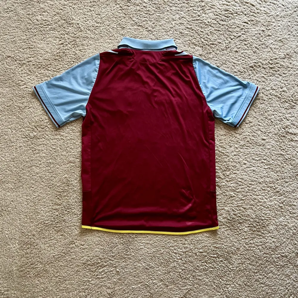 Rear view of Aston Villa 2012/13 Macron Home Shirt (Genting Casinos) - Men's Medium