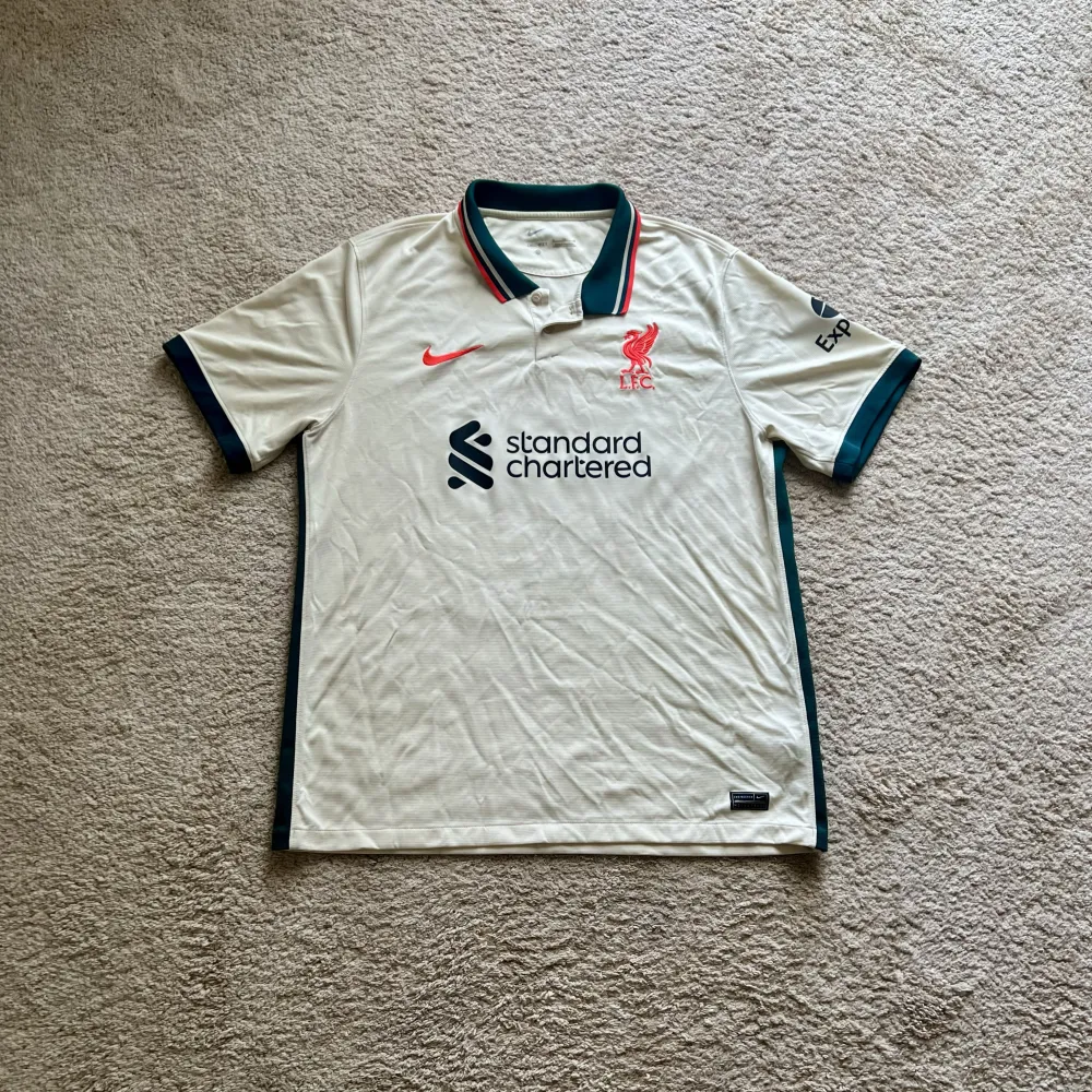 Front view of Liverpool 2021/22 Nike Away Shirt (Standard Chartered) - Men's XL