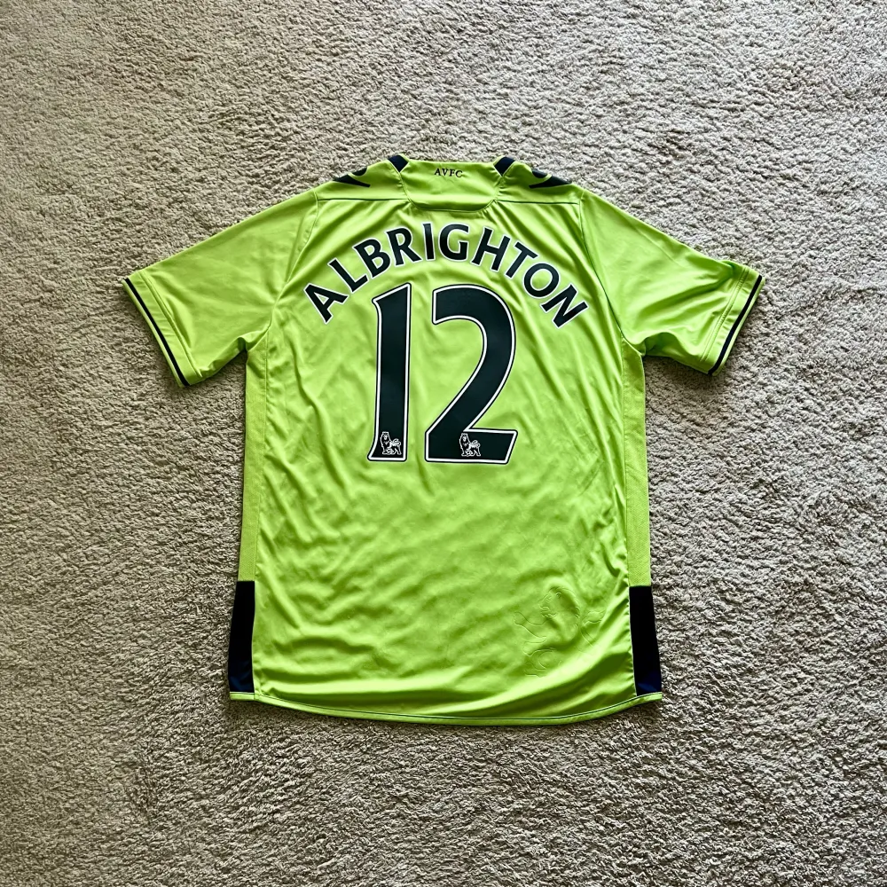 Rear view of Aston Villa 2013/14 Macron 3rd Shirt (Dafabet) - Men's Large