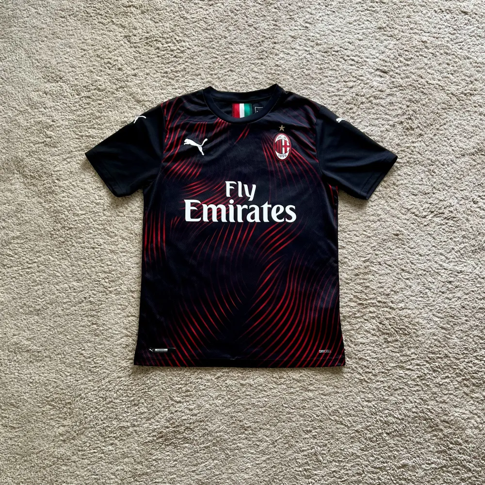 Front view of AC Milan 2019/20 Puma 3rd Shirt (Fly Emirates) - Men's Small