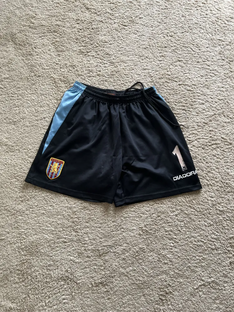 Image of Aston Villa 2003/04 Diadora GK 1 Goalkeeper Shirt (Rover) - Junior XL