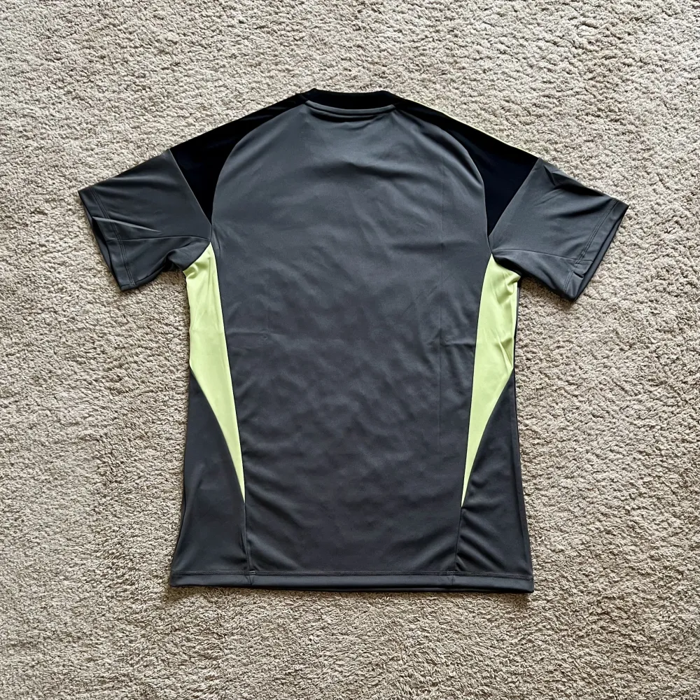 Rear view of Aston Villa 2025/26 Adidas GK 1 Goalkeeper Shirt (Kaizen Foundation) - Men's Medium