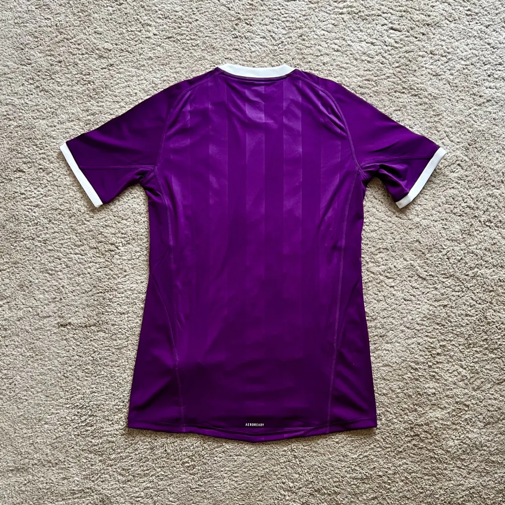 Rear view of Aston Villa 2025/26 Adidas GK 5 Goalkeeper Shirt (Aston Villa Foundation) - Men's Large