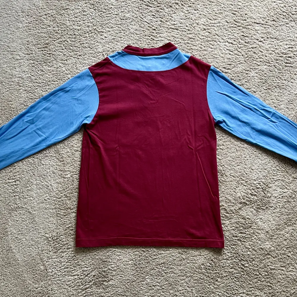 Rear view of Aston Villa 1935/36 Toffs Home Shirt - Men's Large