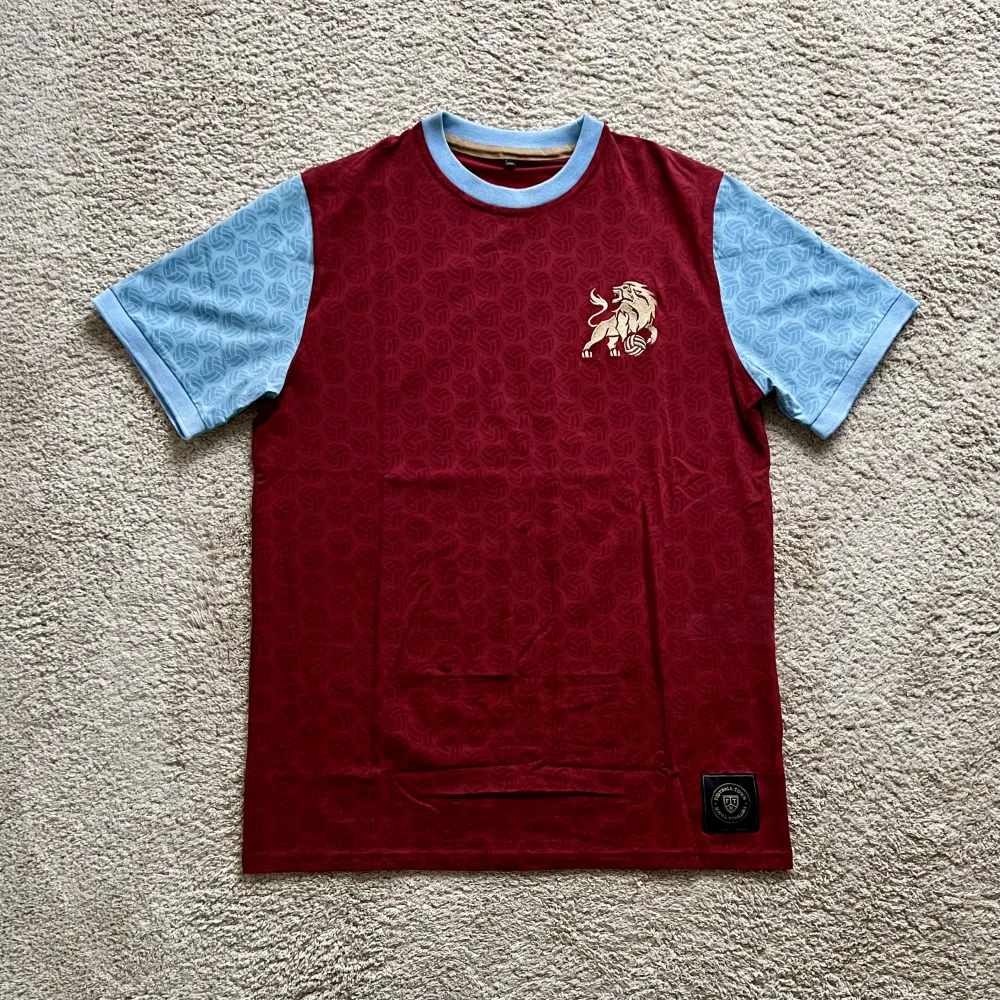 Front view of Aston Villa 1963-69 Football Town Home Shirt - Men's XXL