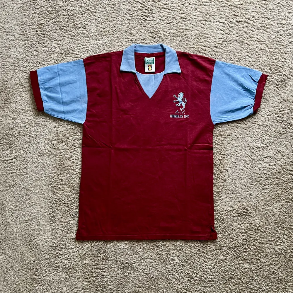 Front view of Aston Villa 1970-73 Score Draw Home Shirt - Men's Medium