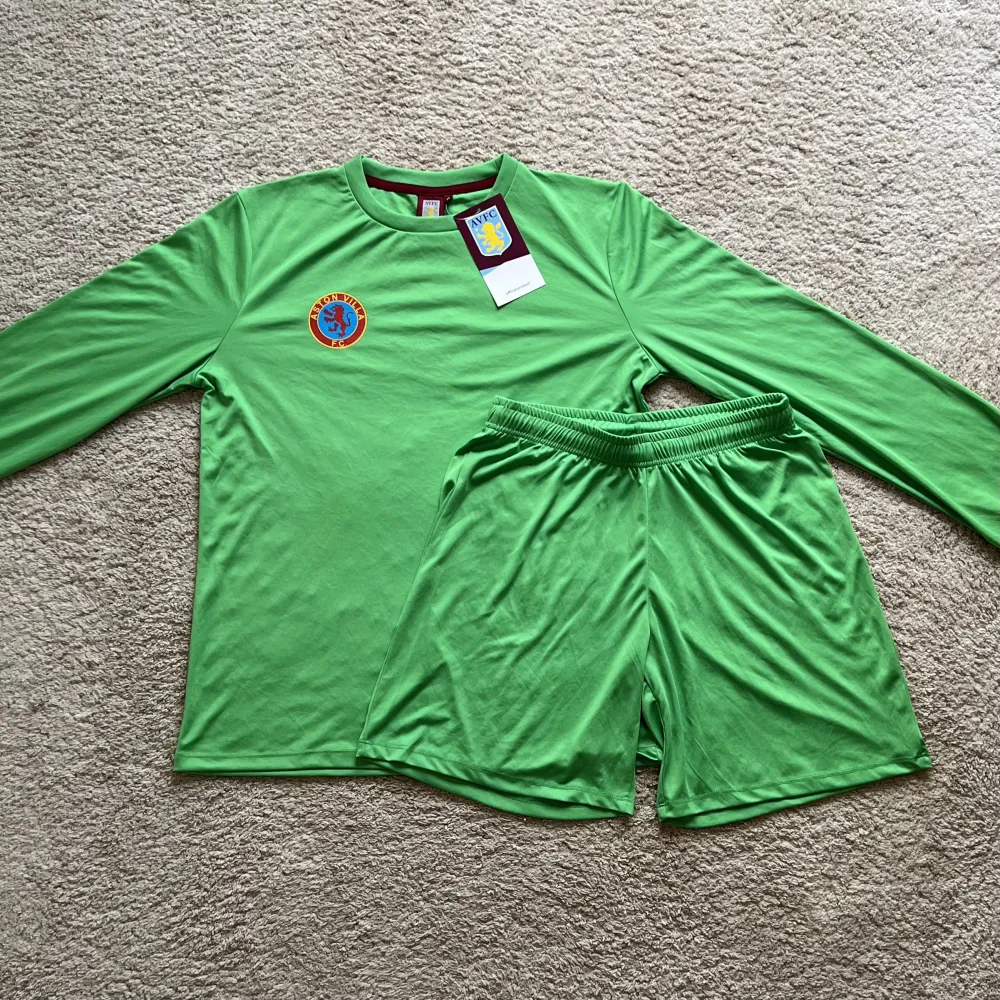 Image of Aston Villa 1976/77 Home Goalkeeper Shirt - Men's Medium