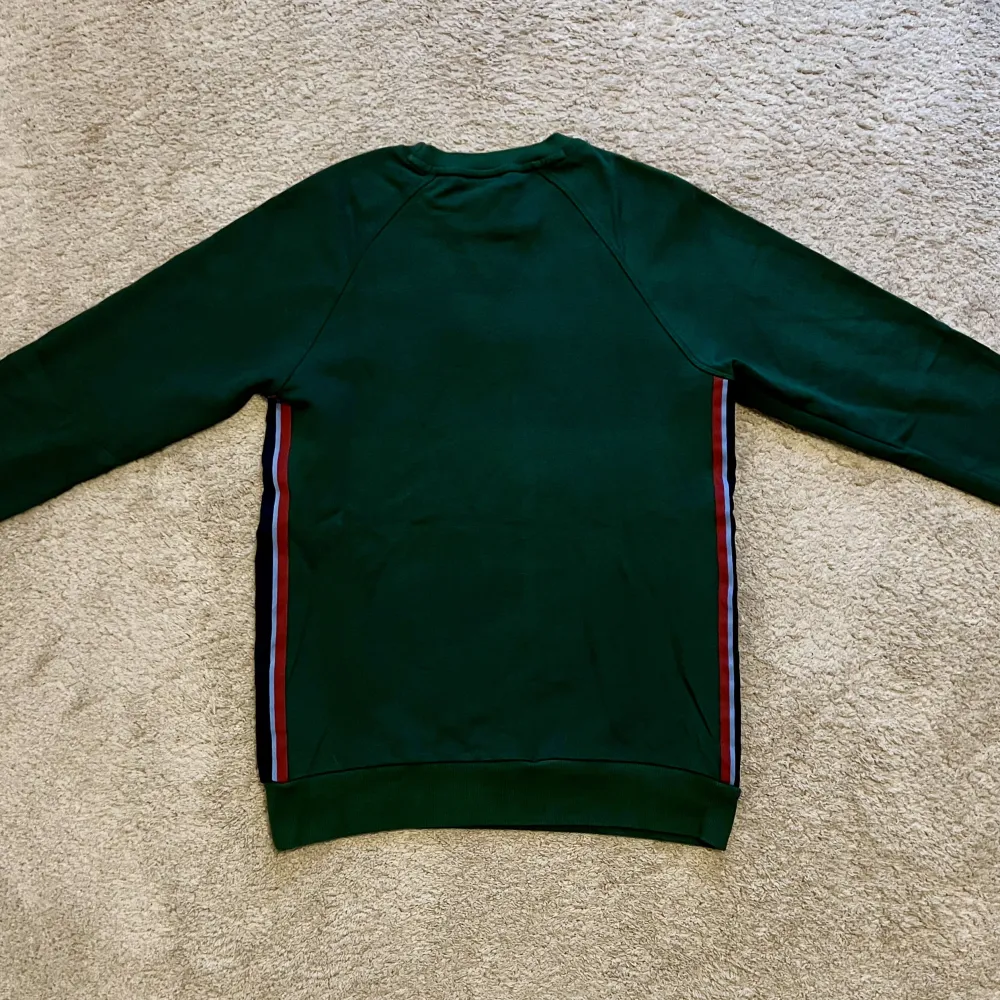 Rear view of Aston Villa 1982/83 Aston Villa Home Goalkeeper Shirt - Men's Medium