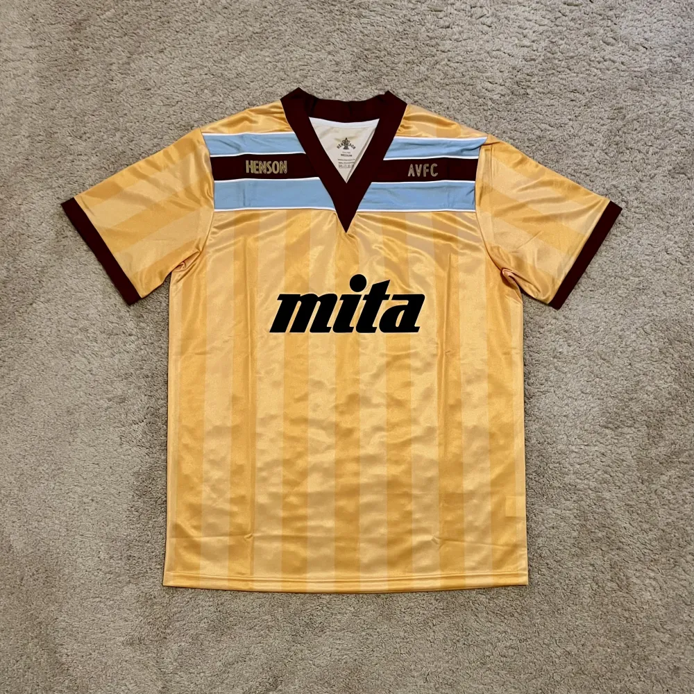 Front view of Aston Villa 1985-87 Henson Away Shirt (Mita Copiers) - Men's Medium