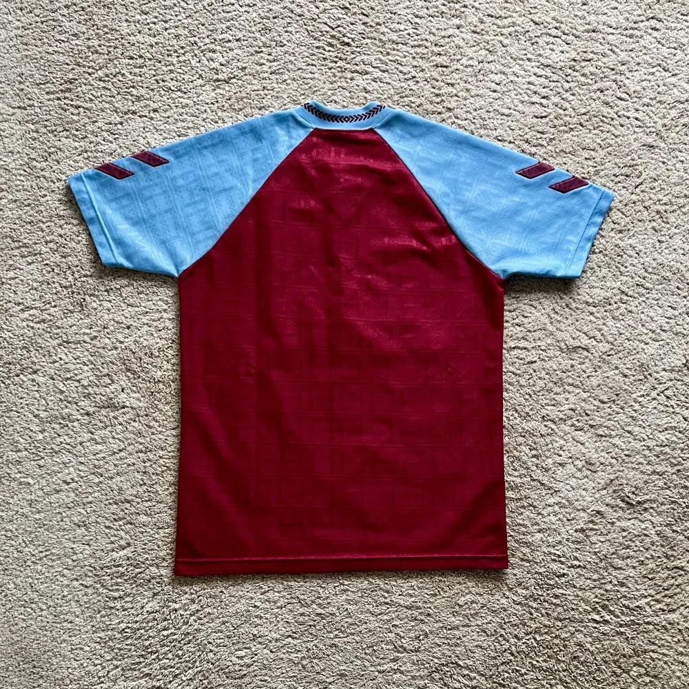 Rear view of Aston Villa 1989/90 Hummel Home Shirt (Mita Copiers) - Youth