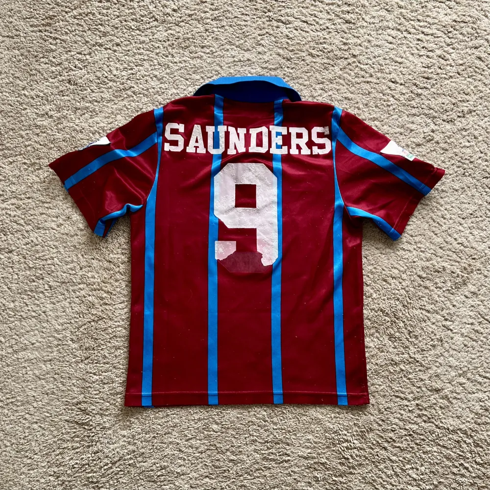 Rear view of Aston Villa 1993-95 Asics Home Shirt (Muller)